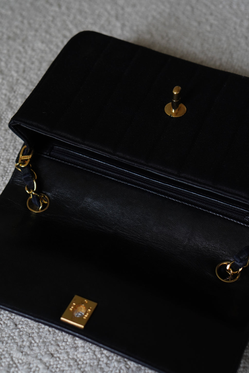CHANEL DIANA STRIPE