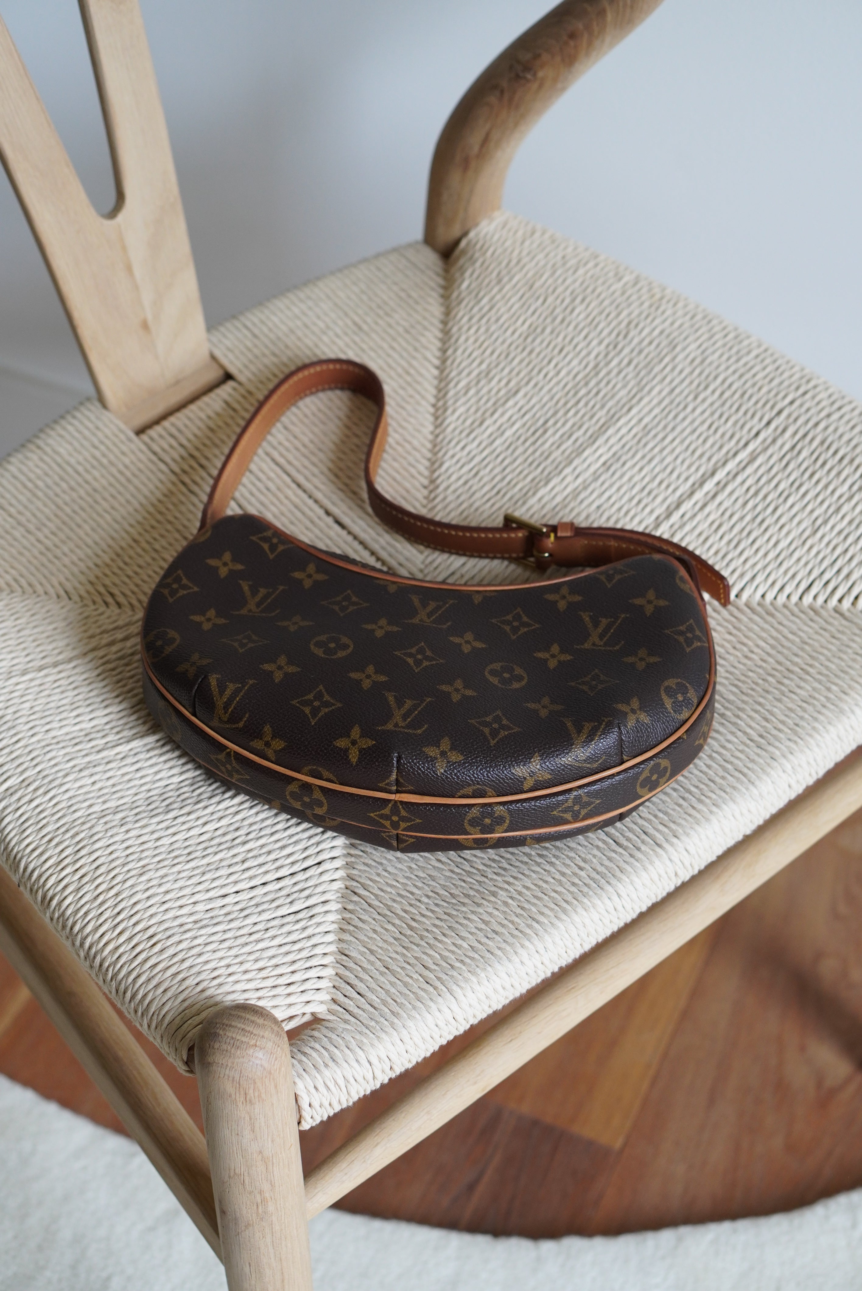 LOUIS VUITTON CROISSANT PM