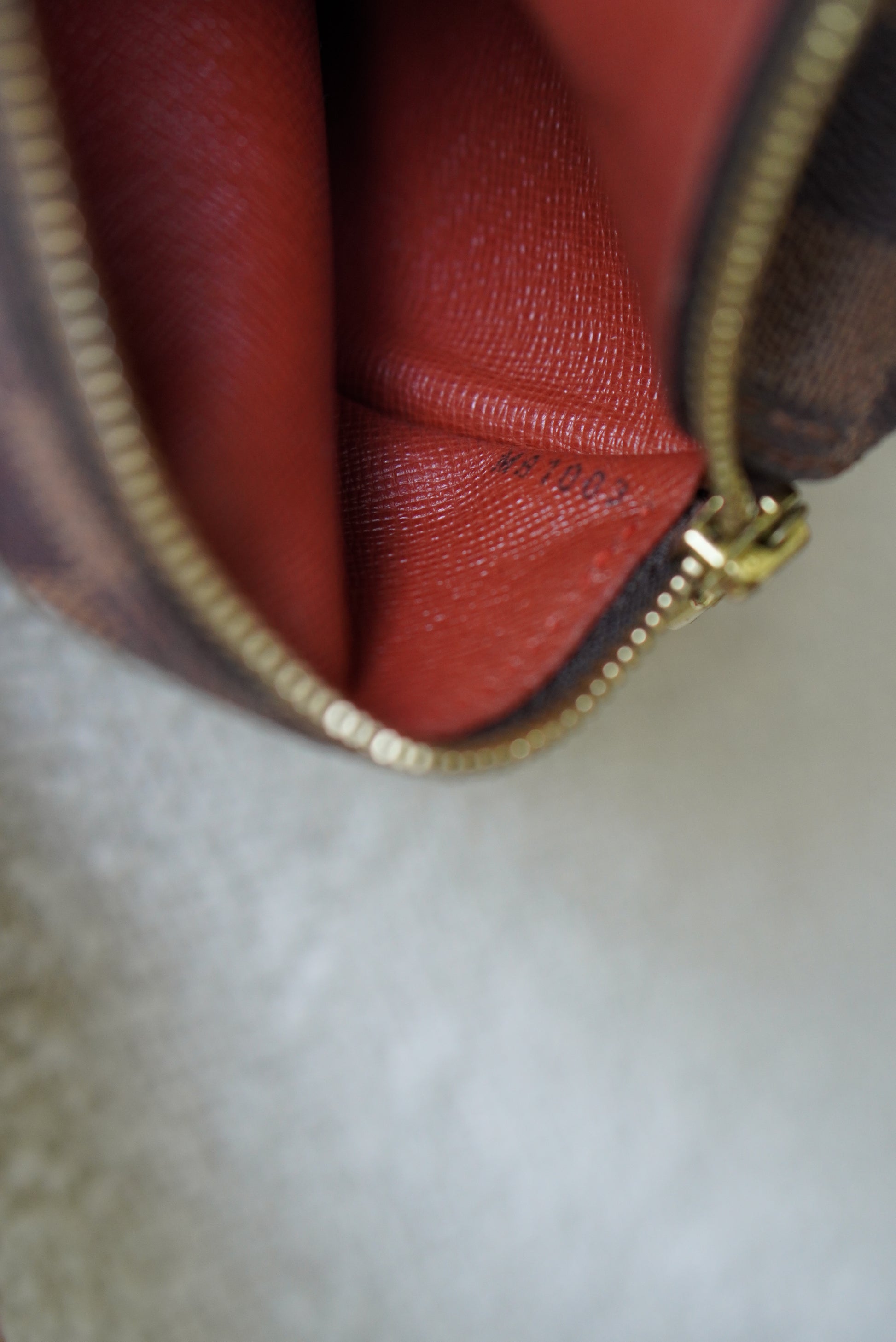 Louis Vuitton 2003 pre-owned Papillon 26 handbag, Brown