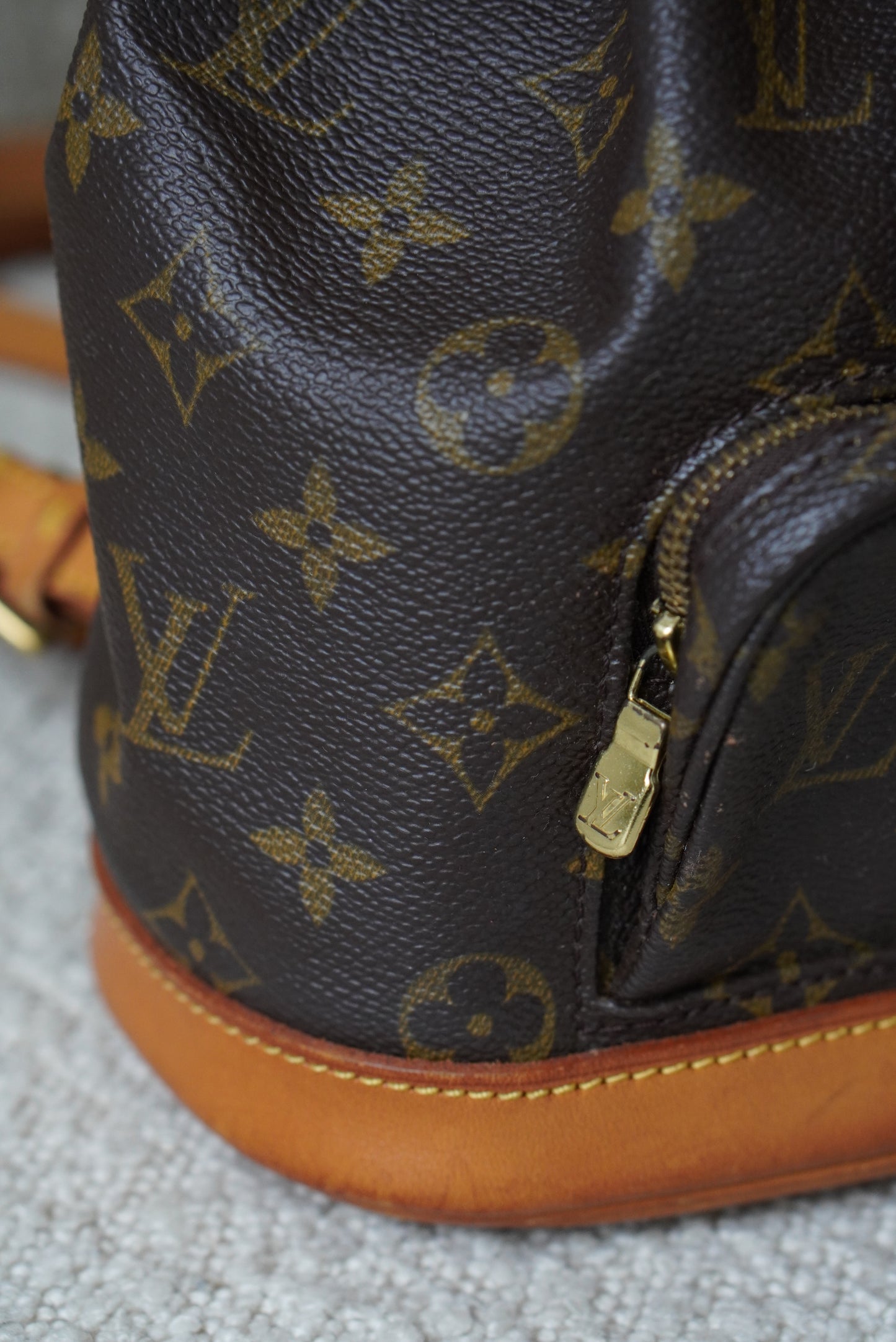 LOUIS VUITTON MONTSOURIS PM