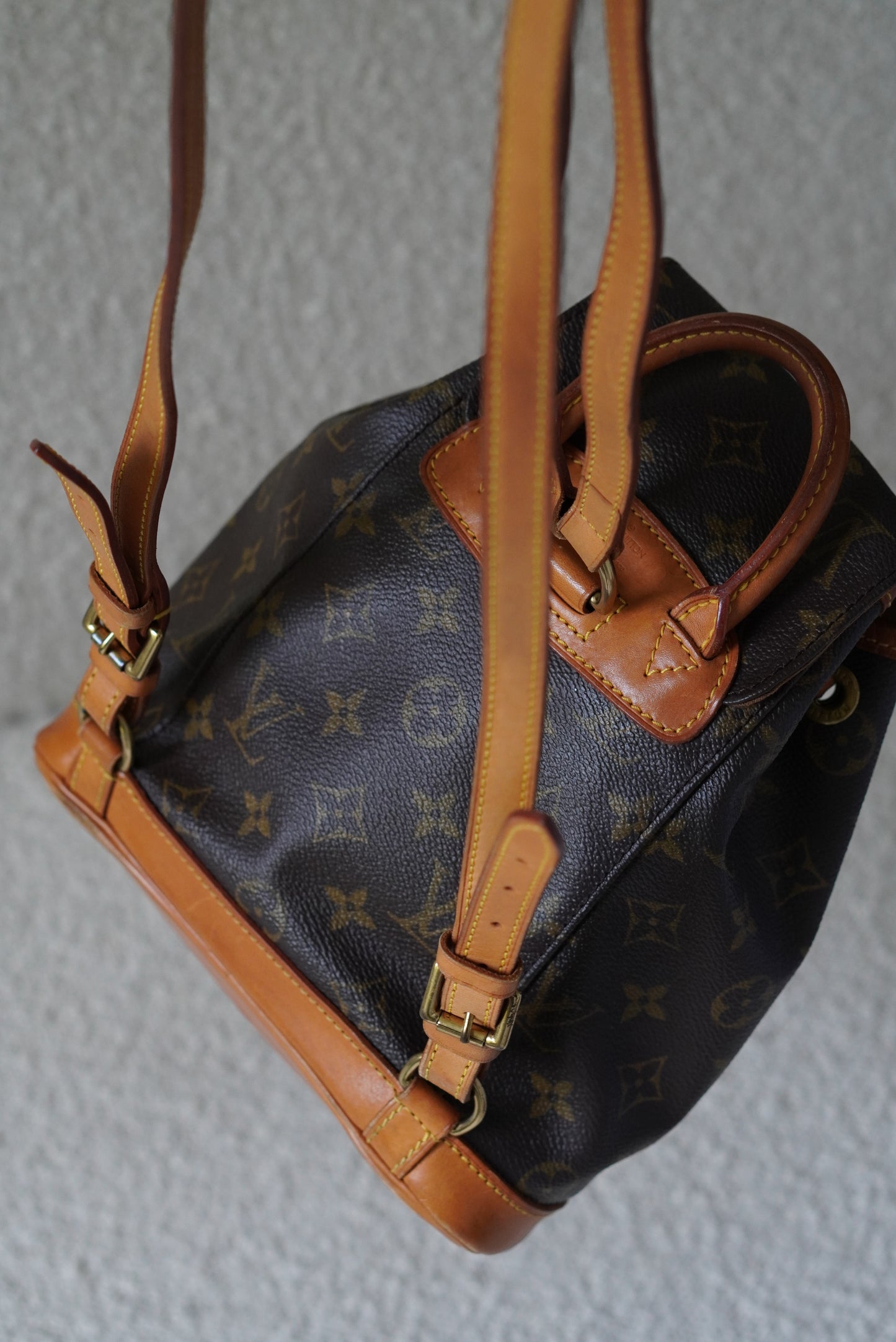 LOUIS VUITTON MONTSOURIS PM