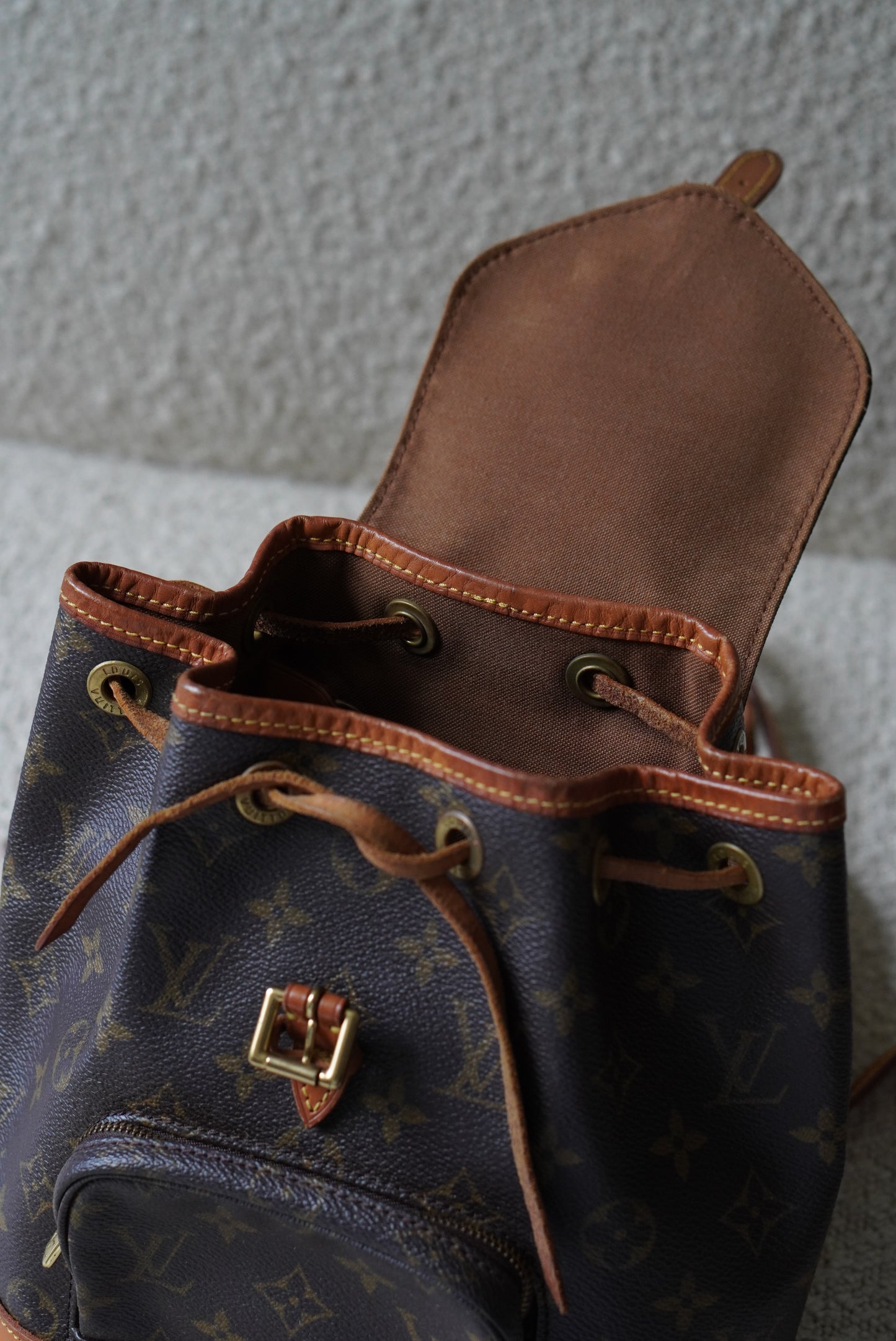 LOUIS VUITTON MONTSOURIS PM