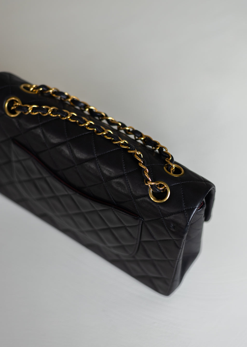 CHANEL CLASSIC MEDIUM DOUBLE FLAP