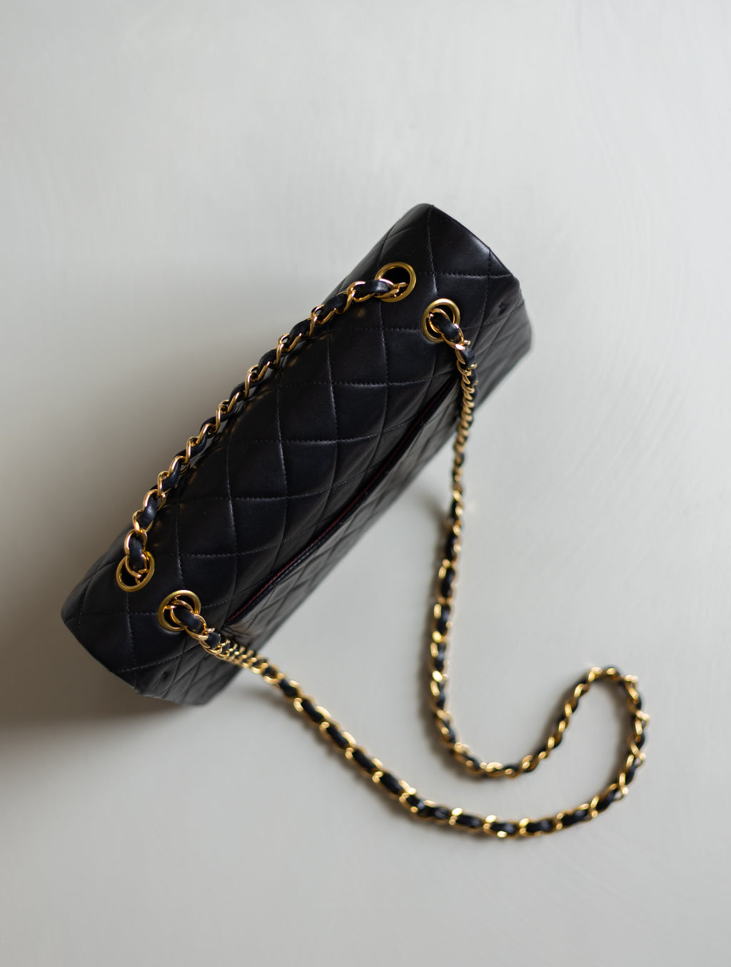 CHANEL CLASSIC MEDIUM DOUBLE FLAP