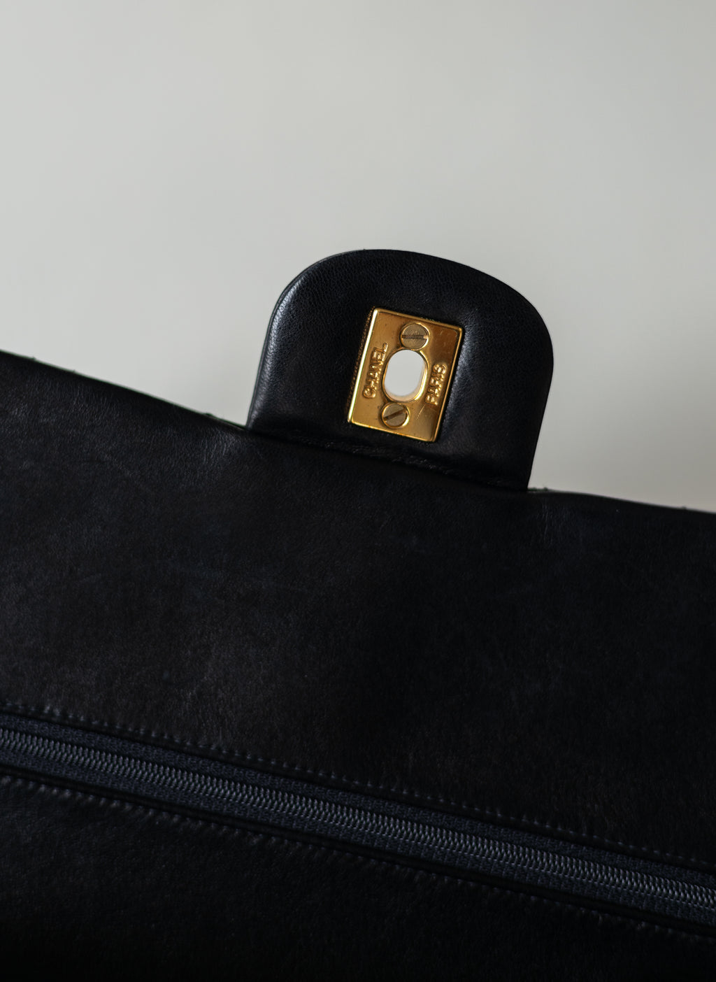 CHANEL CLASSIC MEDIUM DOUBLE FLAP