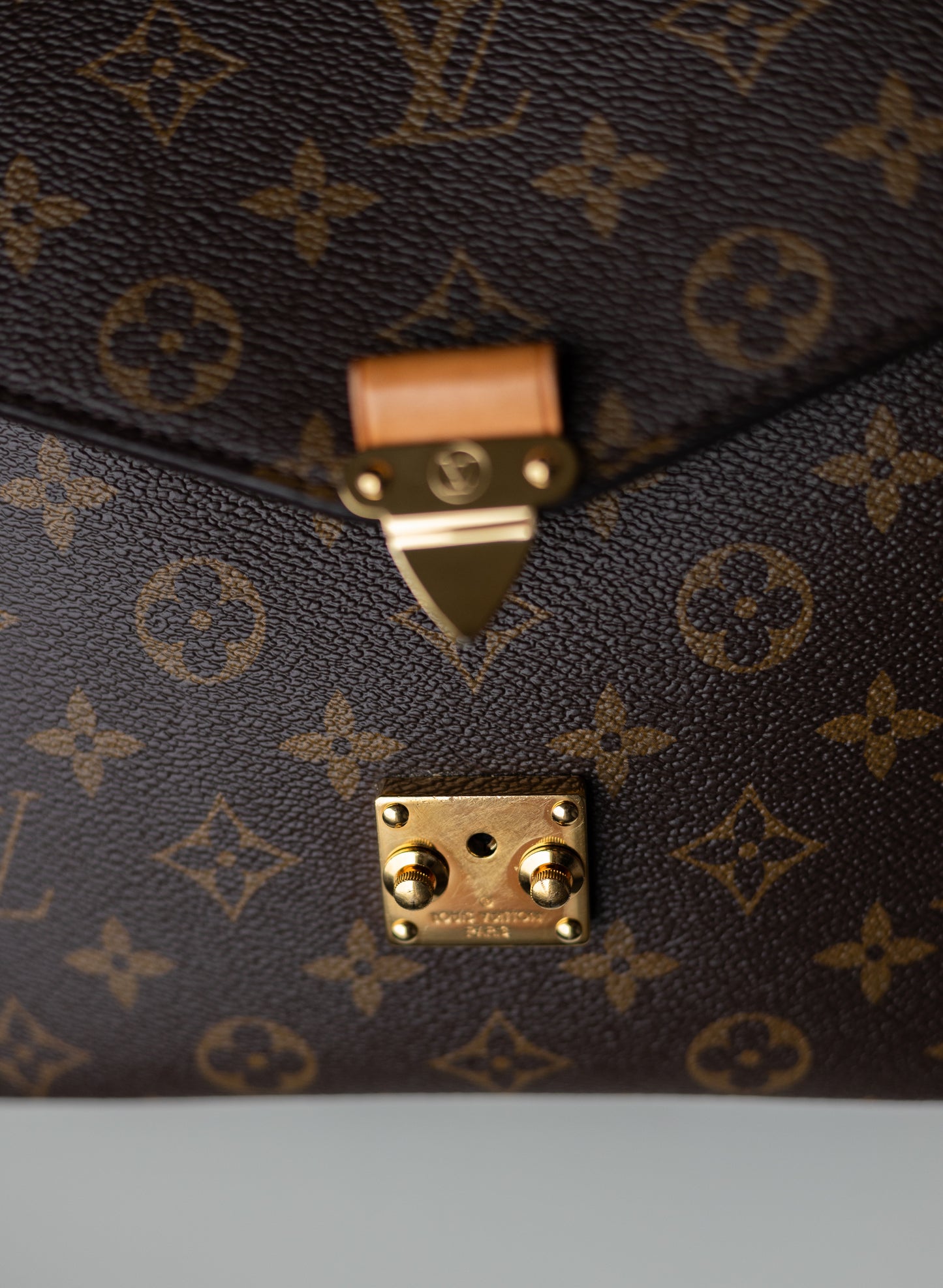 LOUIS VUITTON POCHETTE MÉTIS