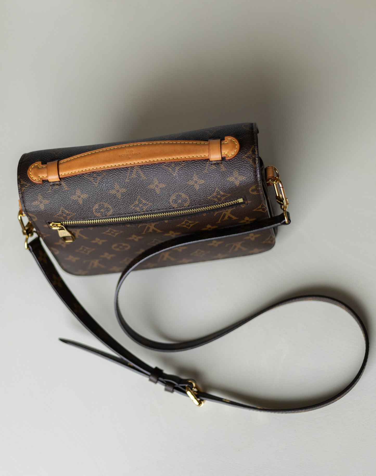 LOUIS VUITTON POCHETTE MÉTIS