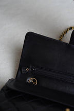 CHANEL CLASSIC MEDIUM DOUBLE FLAP