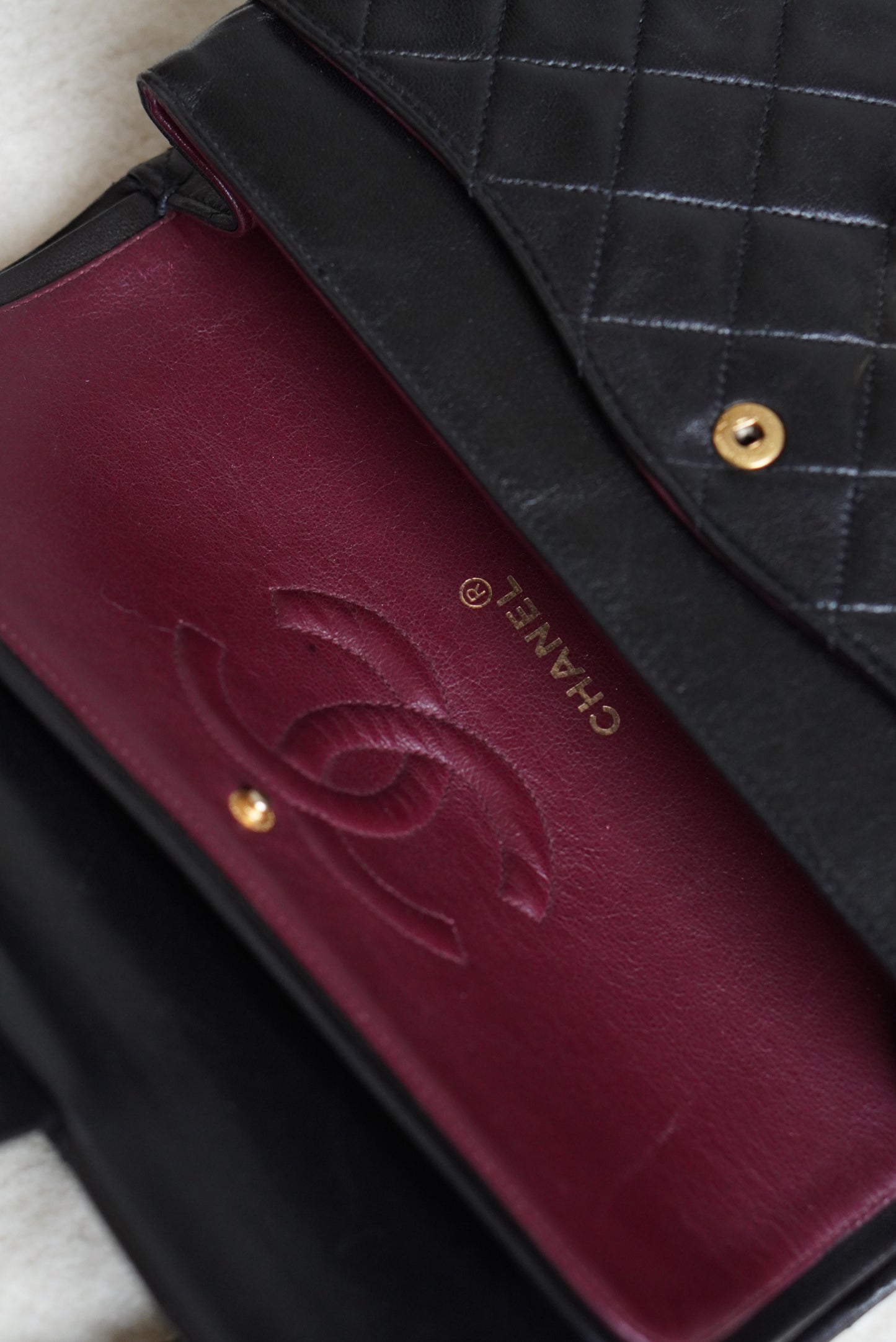 CHANEL CLASSIC MEDIUM DOUBLE FLAP