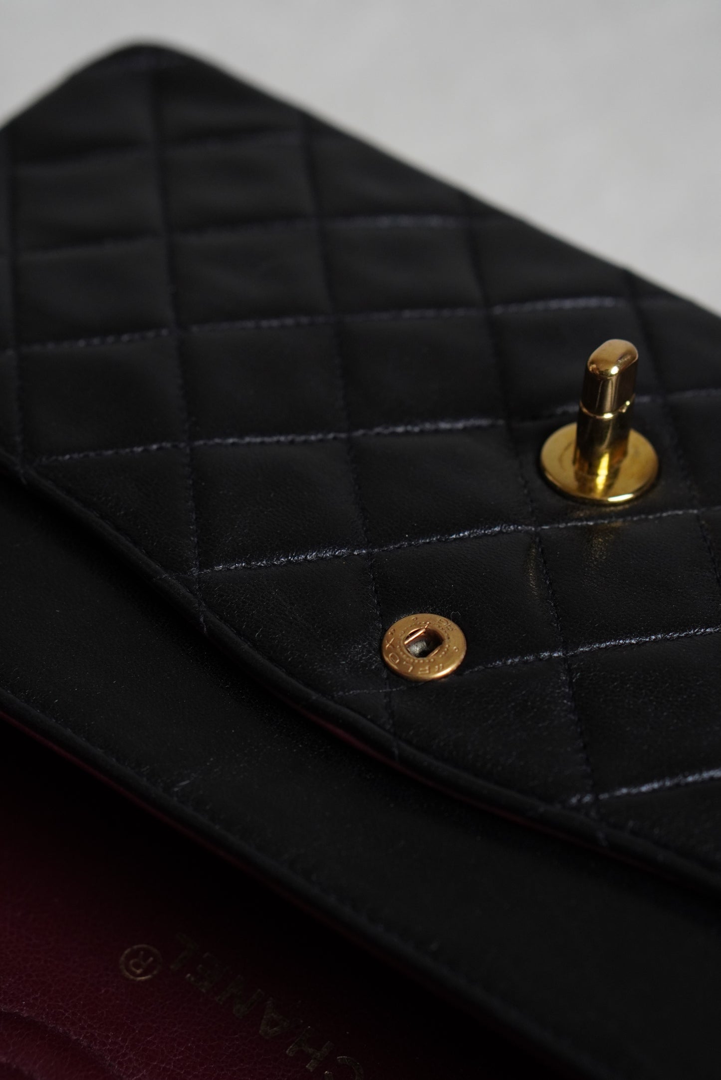 CHANEL CLASSIC MEDIUM DOUBLE FLAP