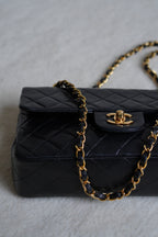 CHANEL CLASSIC SMALL DOUBLE FLAP