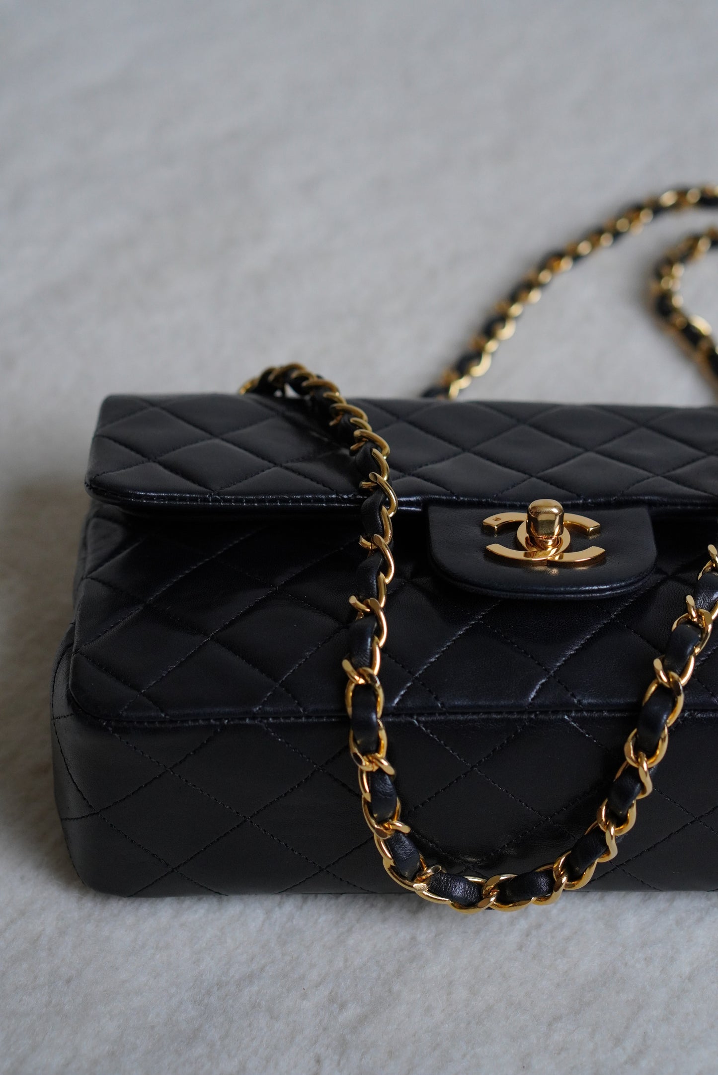 CHANEL CLASSIC SMALL DOUBLE FLAP