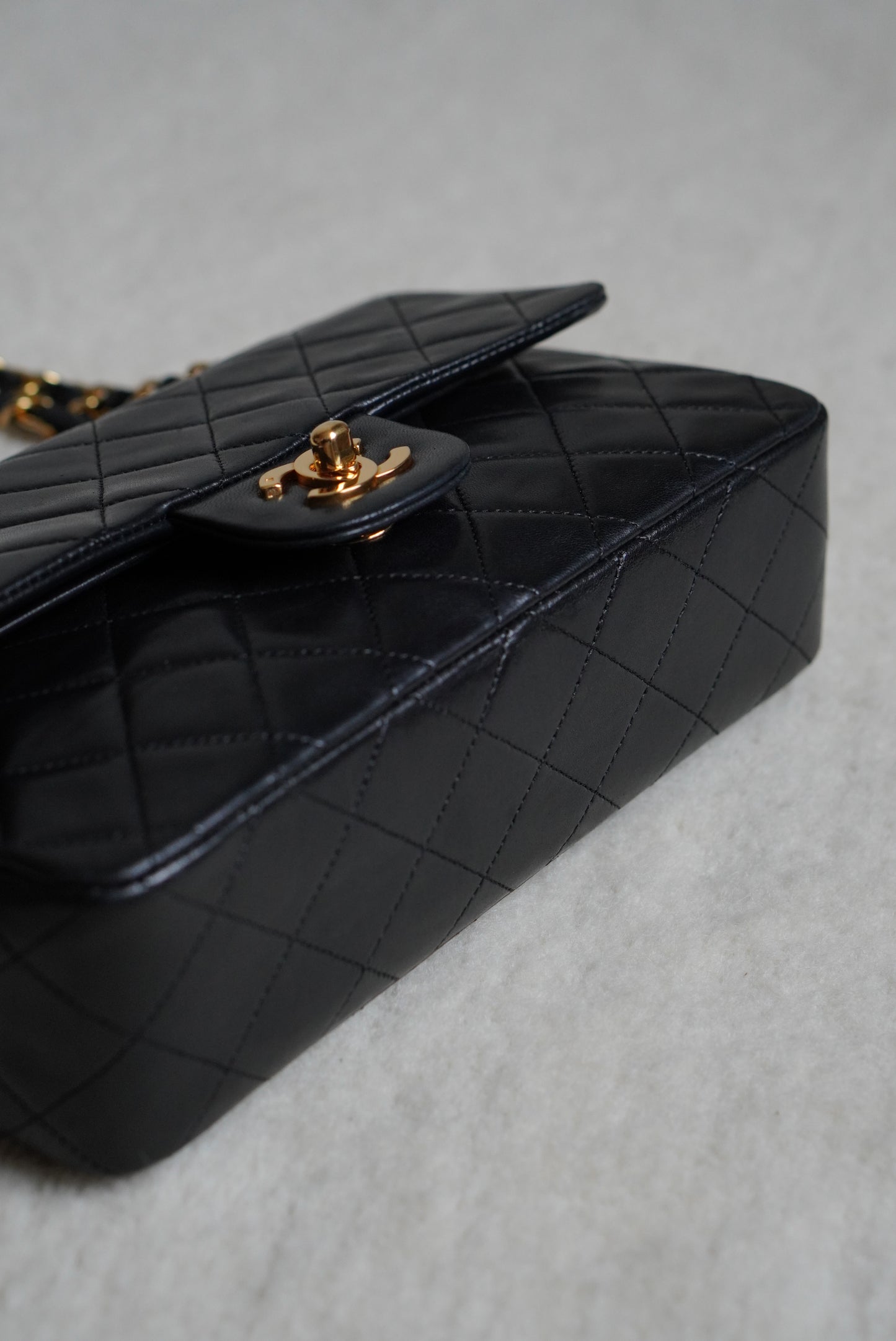 CHANEL CLASSIC SMALL DOUBLE FLAP