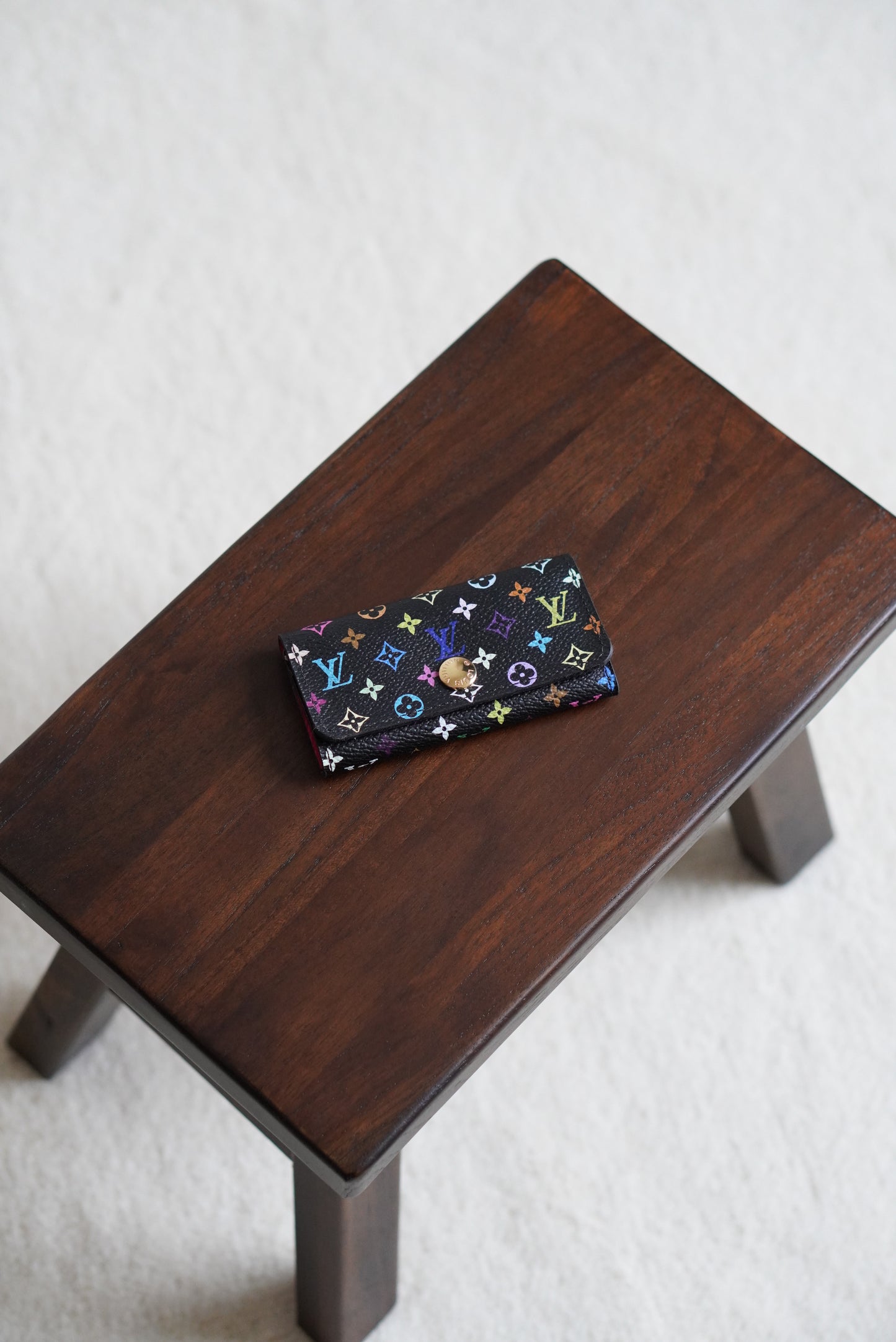 LOUIS VUITTON KEY HOLDER