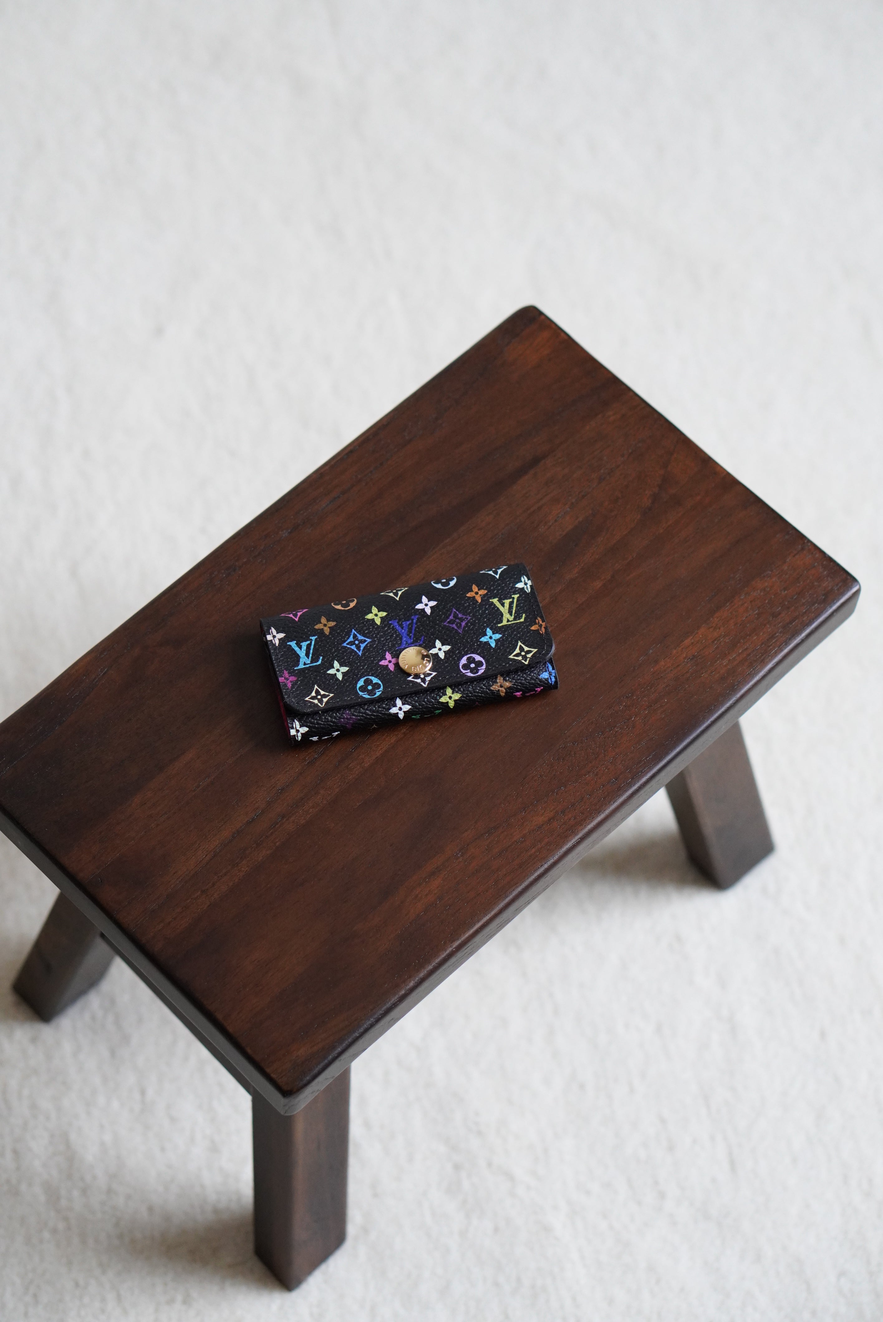 LOUIS VUITTON KEY HOLDER