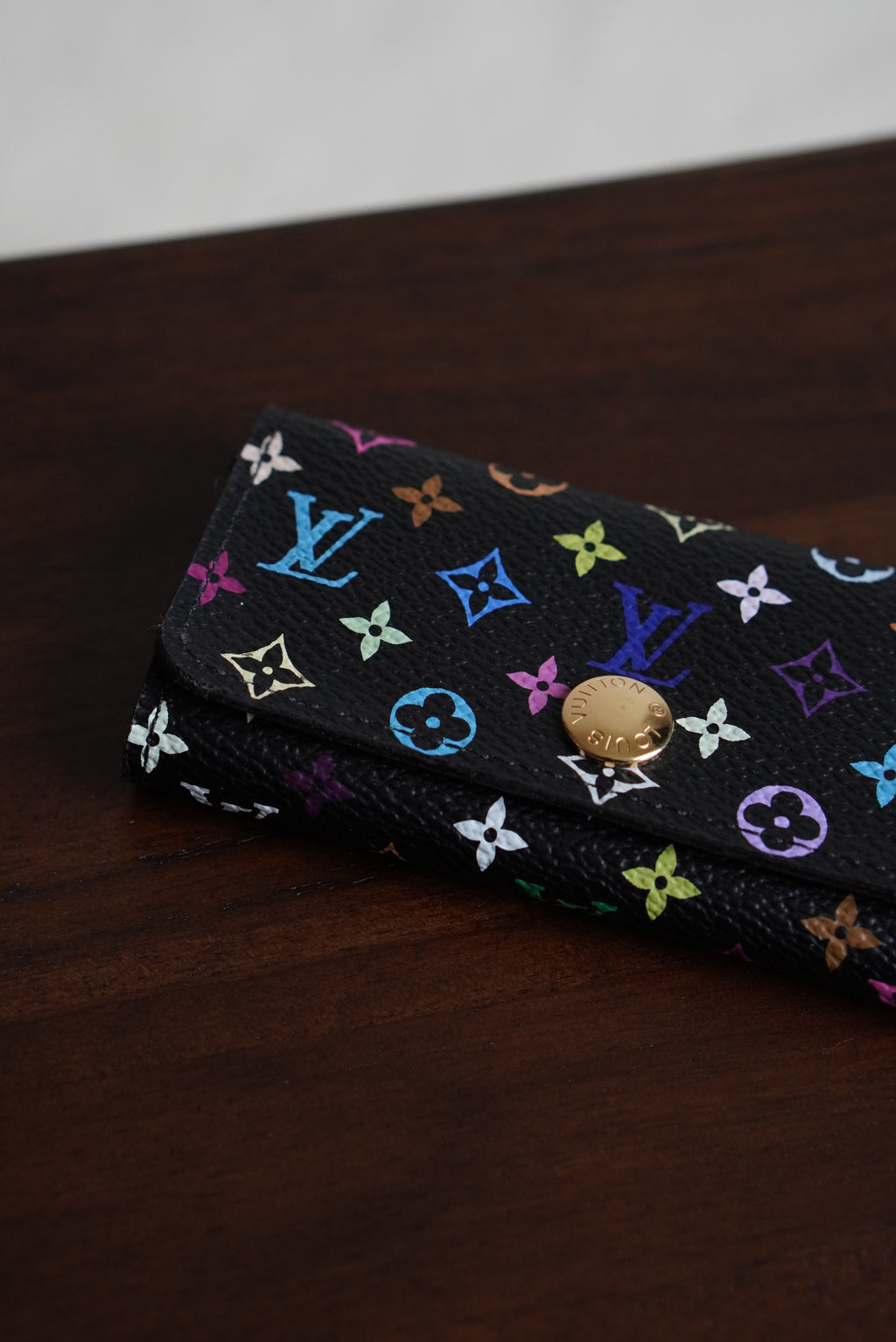 LOUIS VUITTON KEY HOLDER