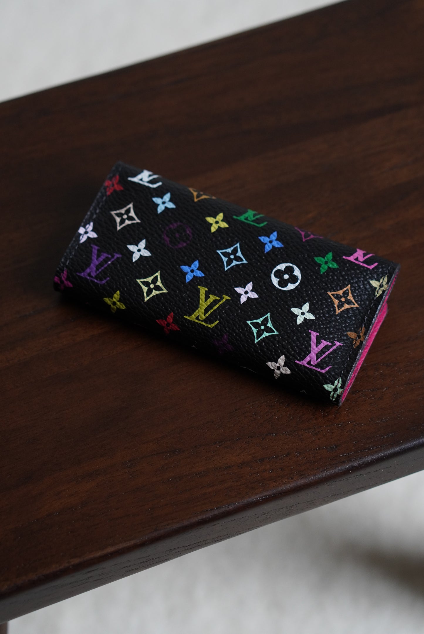 LOUIS VUITTON KEY HOLDER