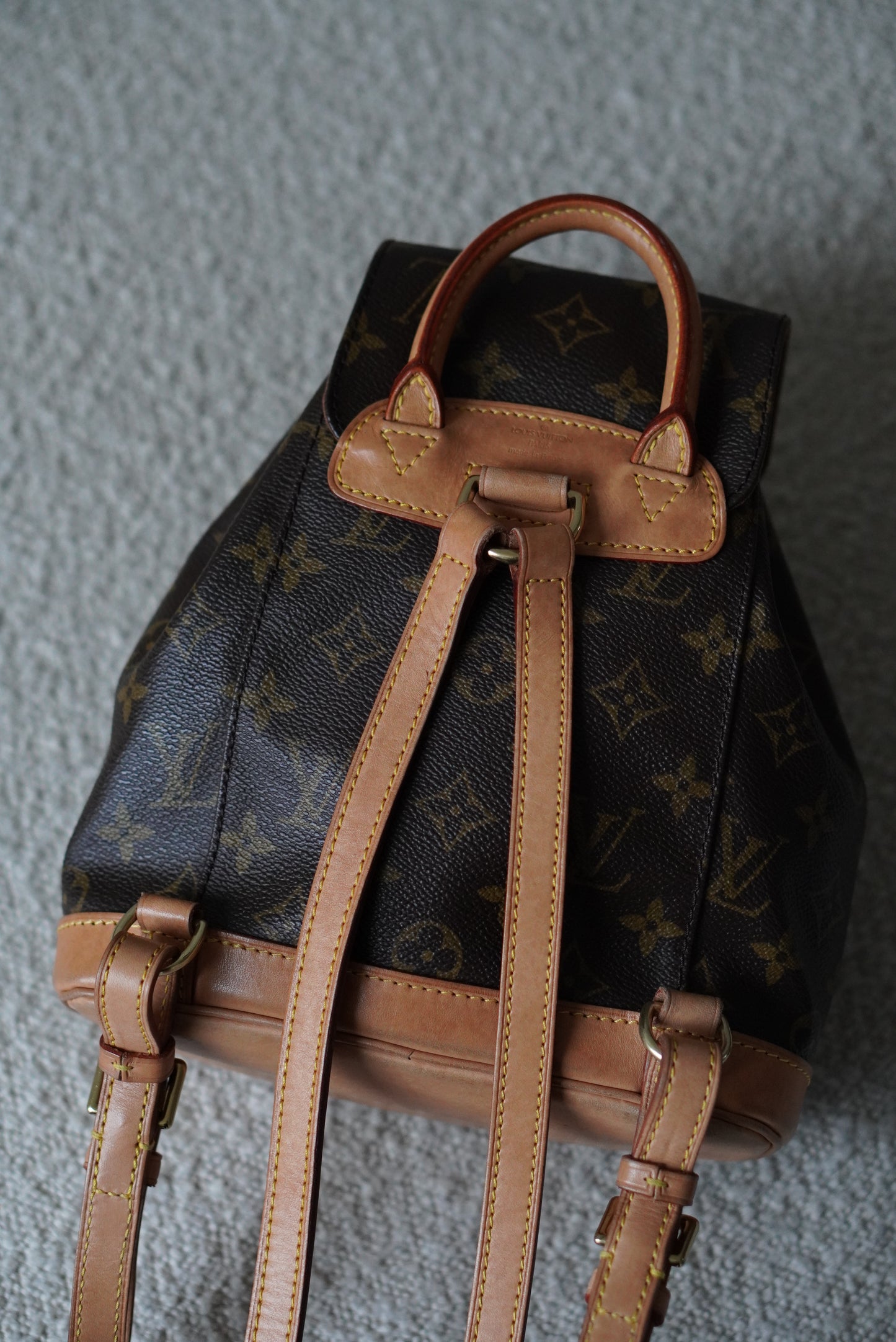 LOUIS VUITTON MONTSOURIS PM