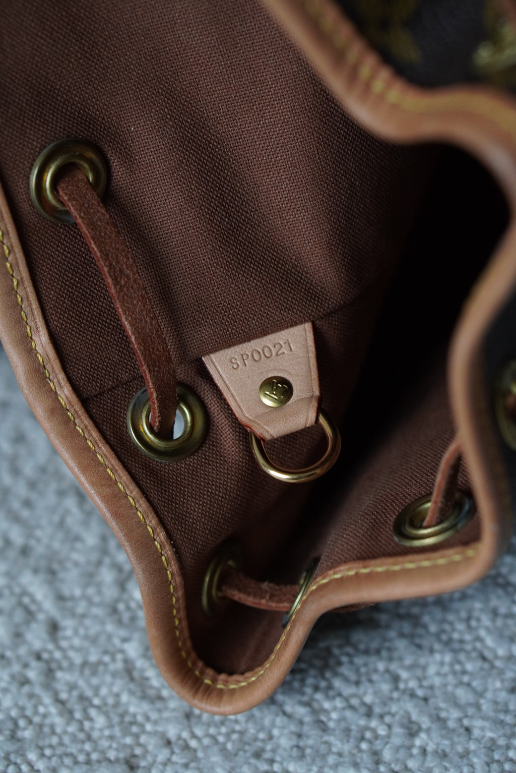 LOUIS VUITTON MONTSOURIS PM
