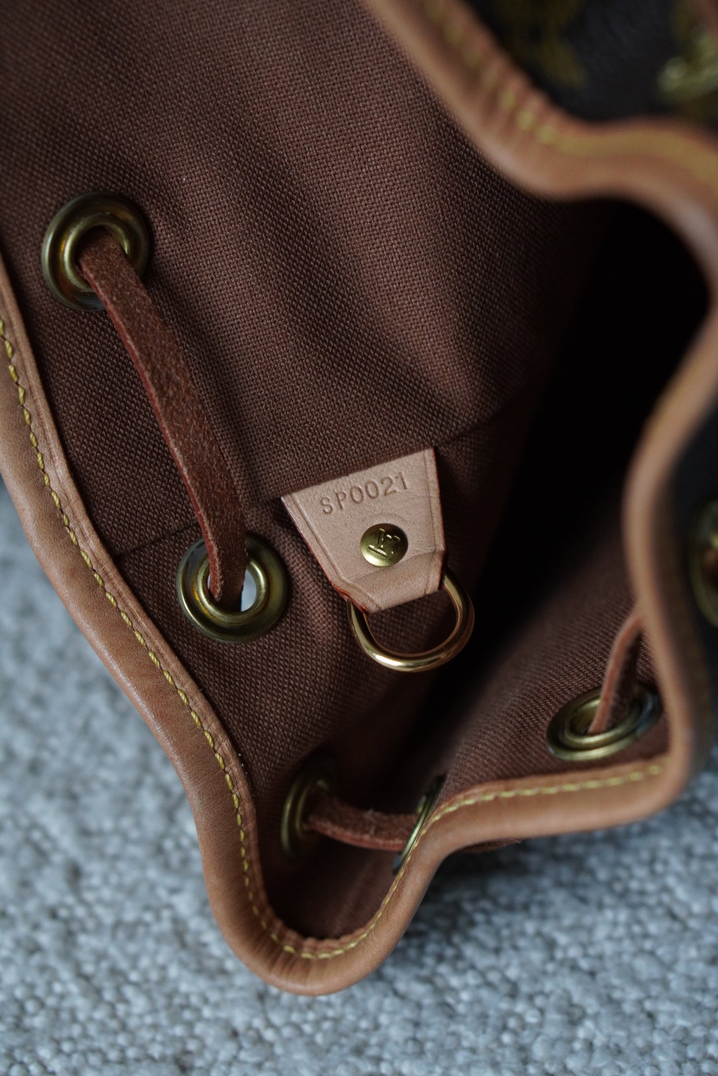 LOUIS VUITTON MONTSOURIS PM
