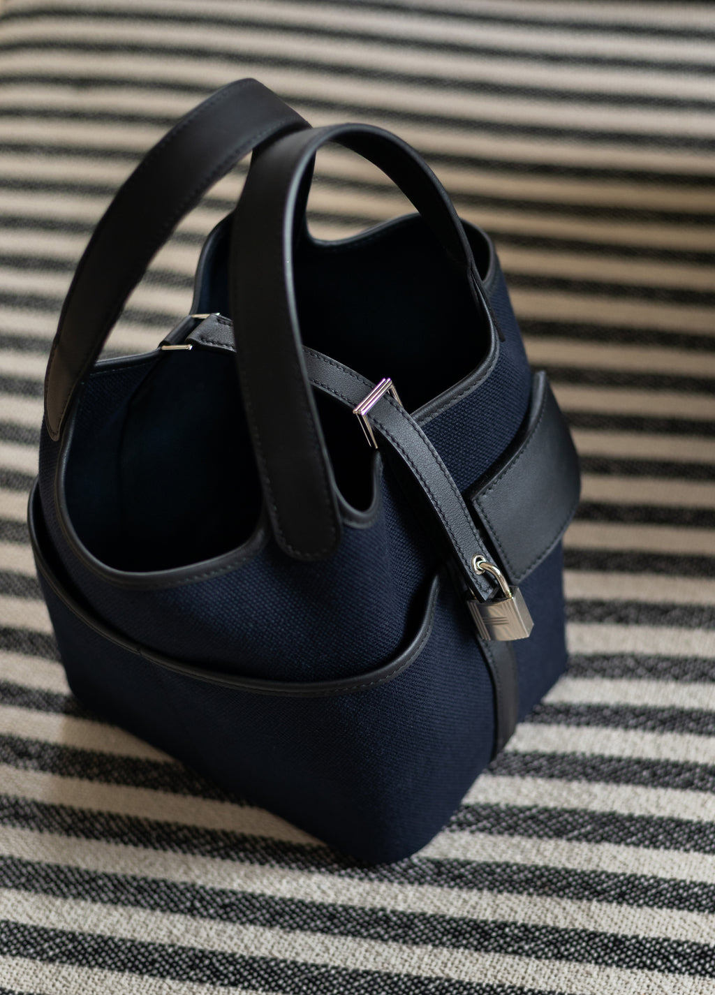 HERMÈS PICOTIN 18 POCKET | MARINE BLUE & BLACK