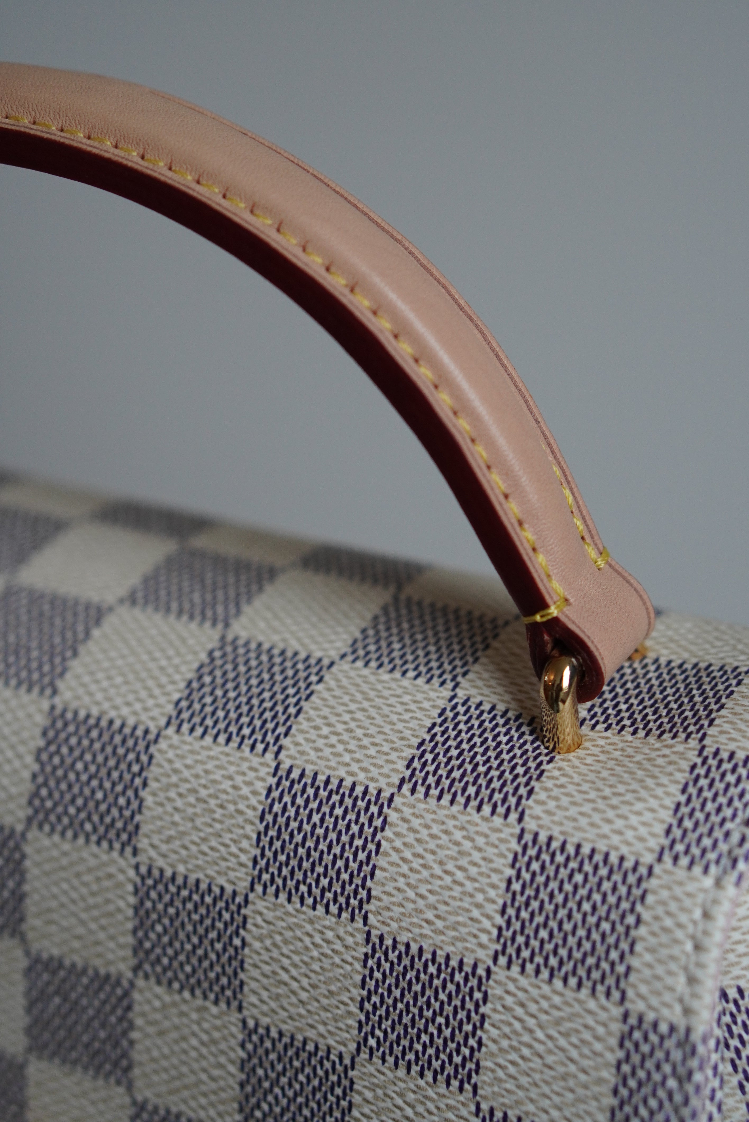 LOUIS VUITTON CROISETTE