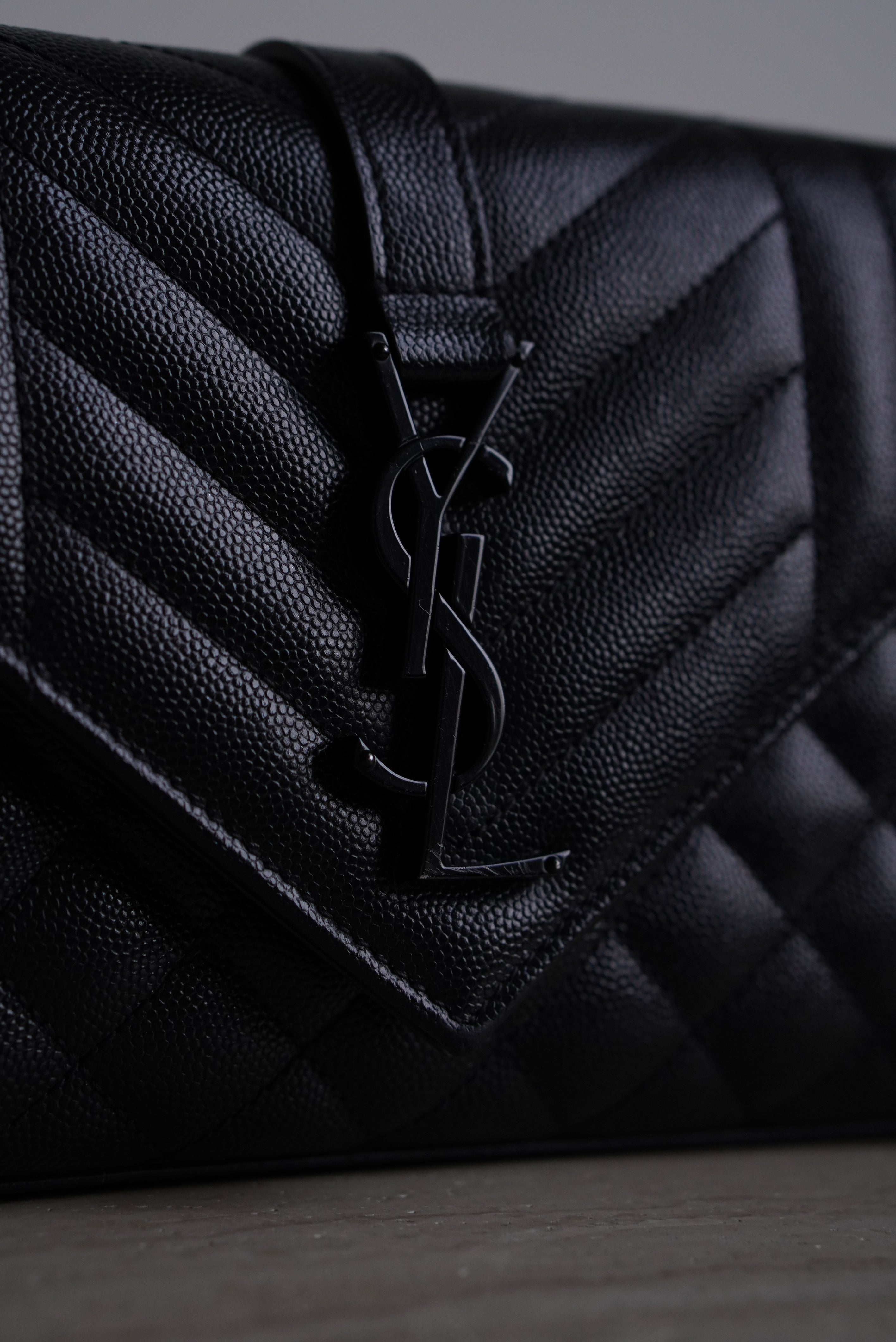 SAINT LAURENT ENVELOPE SMALL