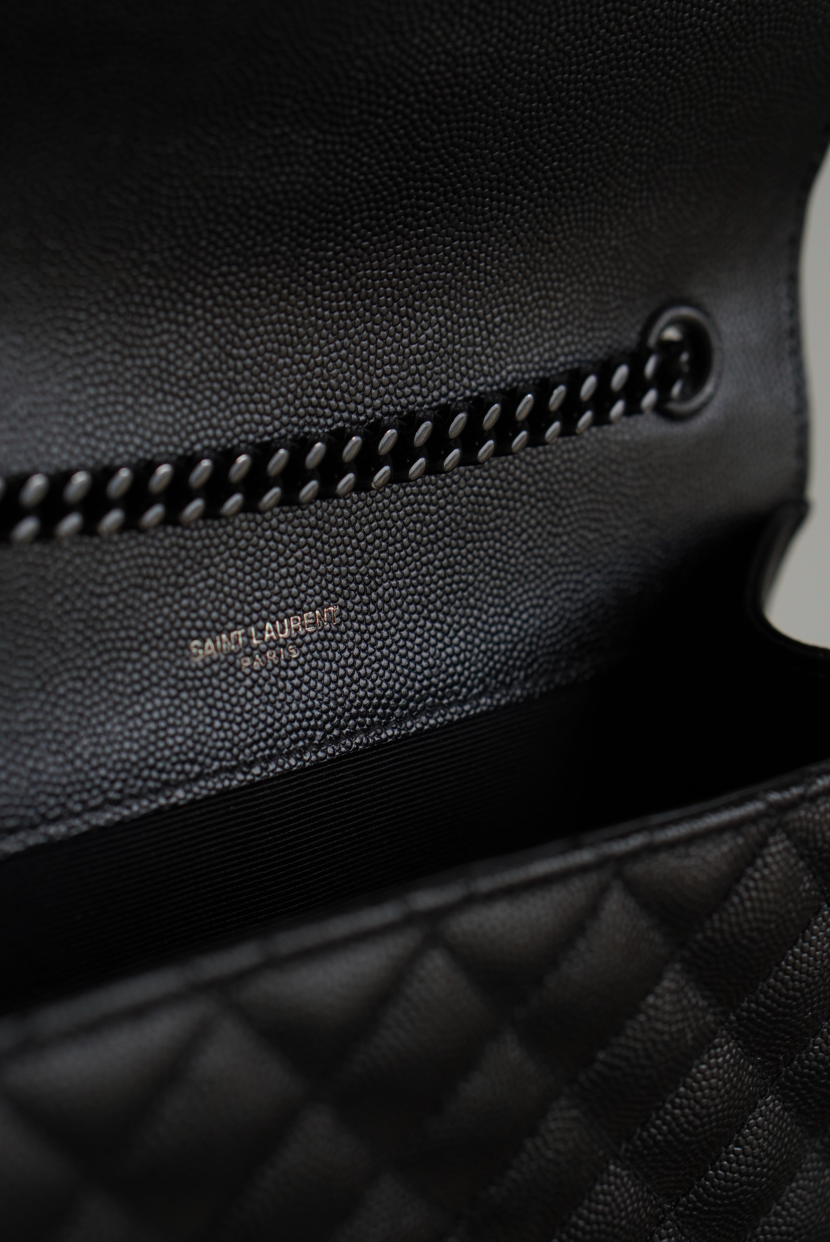 SAINT LAURENT ENVELOPE SMALL