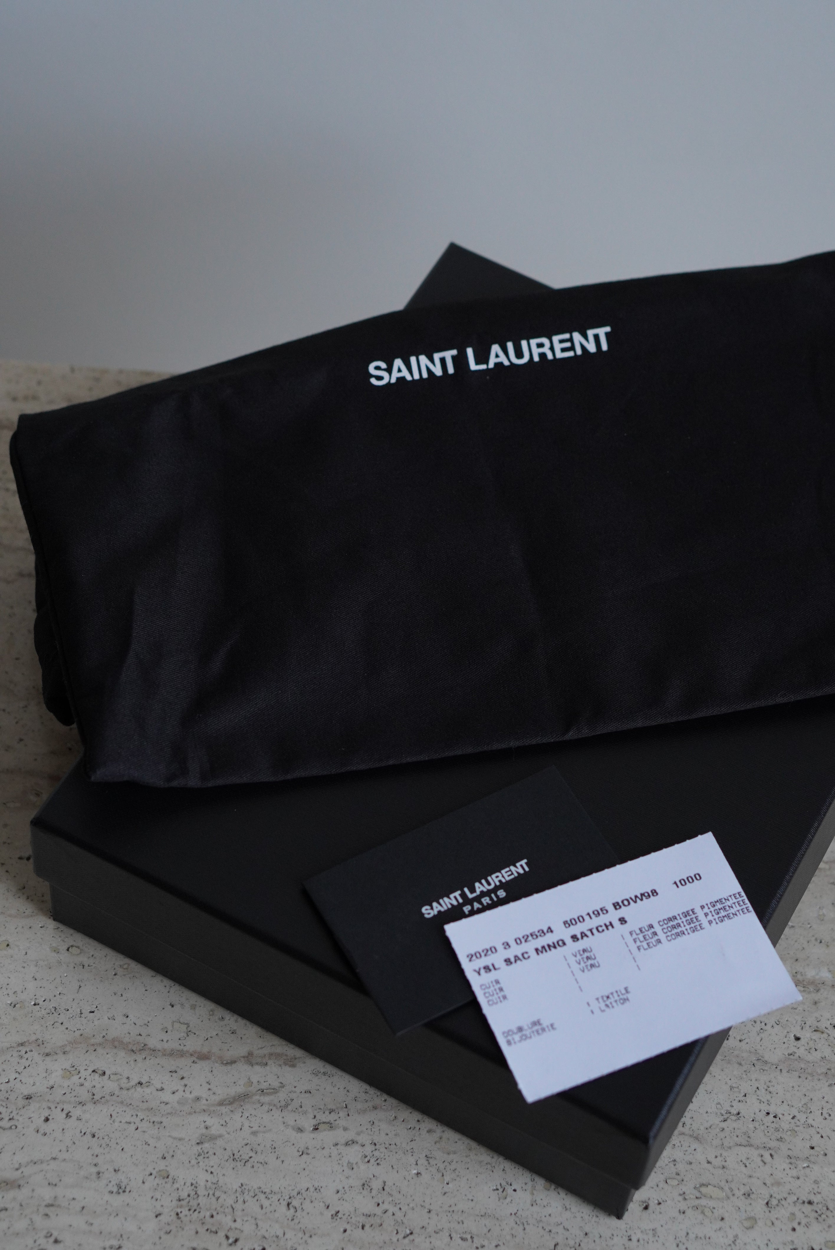 SAINT LAURENT ENVELOPE SMALL