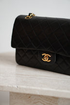 CHANEL CLASSIC MEDIUM DOUBLE FLAP