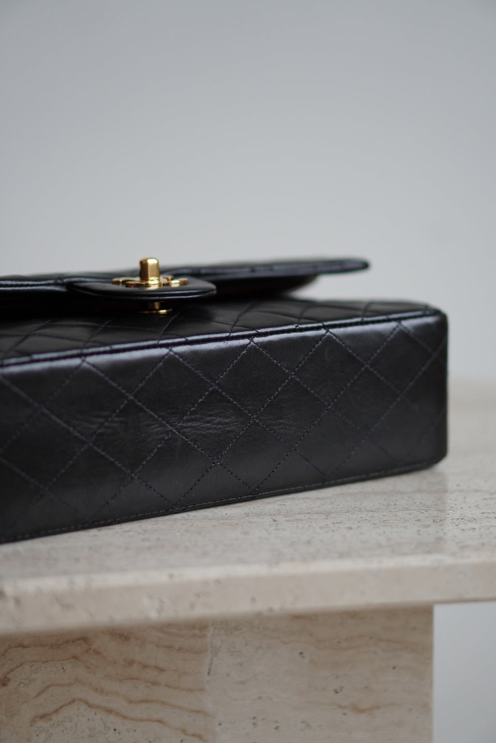 CHANEL CLASSIC MEDIUM DOUBLE FLAP