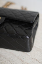 CHANEL CLASSIC MEDIUM DOUBLE FLAP