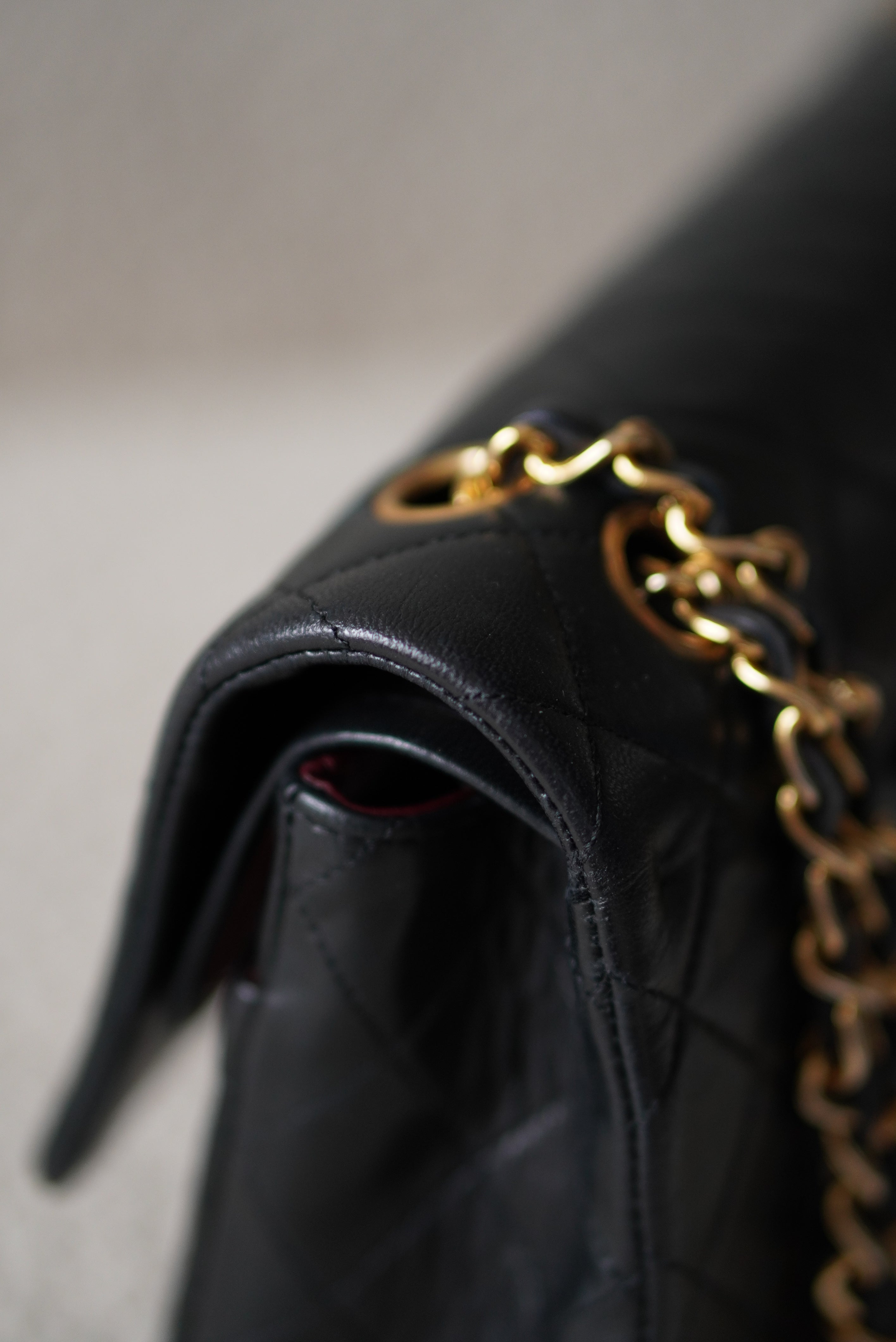 CHANEL CLASSIC MEDIUM DOUBLE FLAP