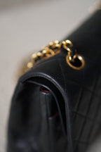 CHANEL CLASSIC MEDIUM DOUBLE FLAP