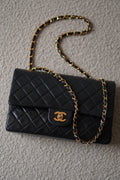 CHANEL CLASSIC MEDIUM DOUBLE FLAP