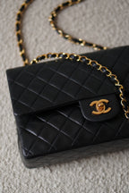 CHANEL CLASSIC MEDIUM DOUBLE FLAP