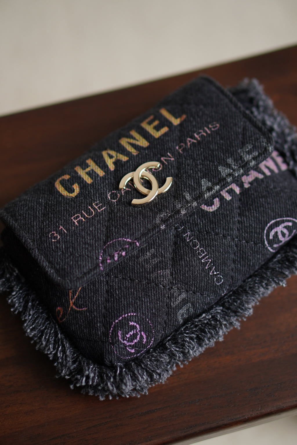 CHANEL MINI VANITY CASE