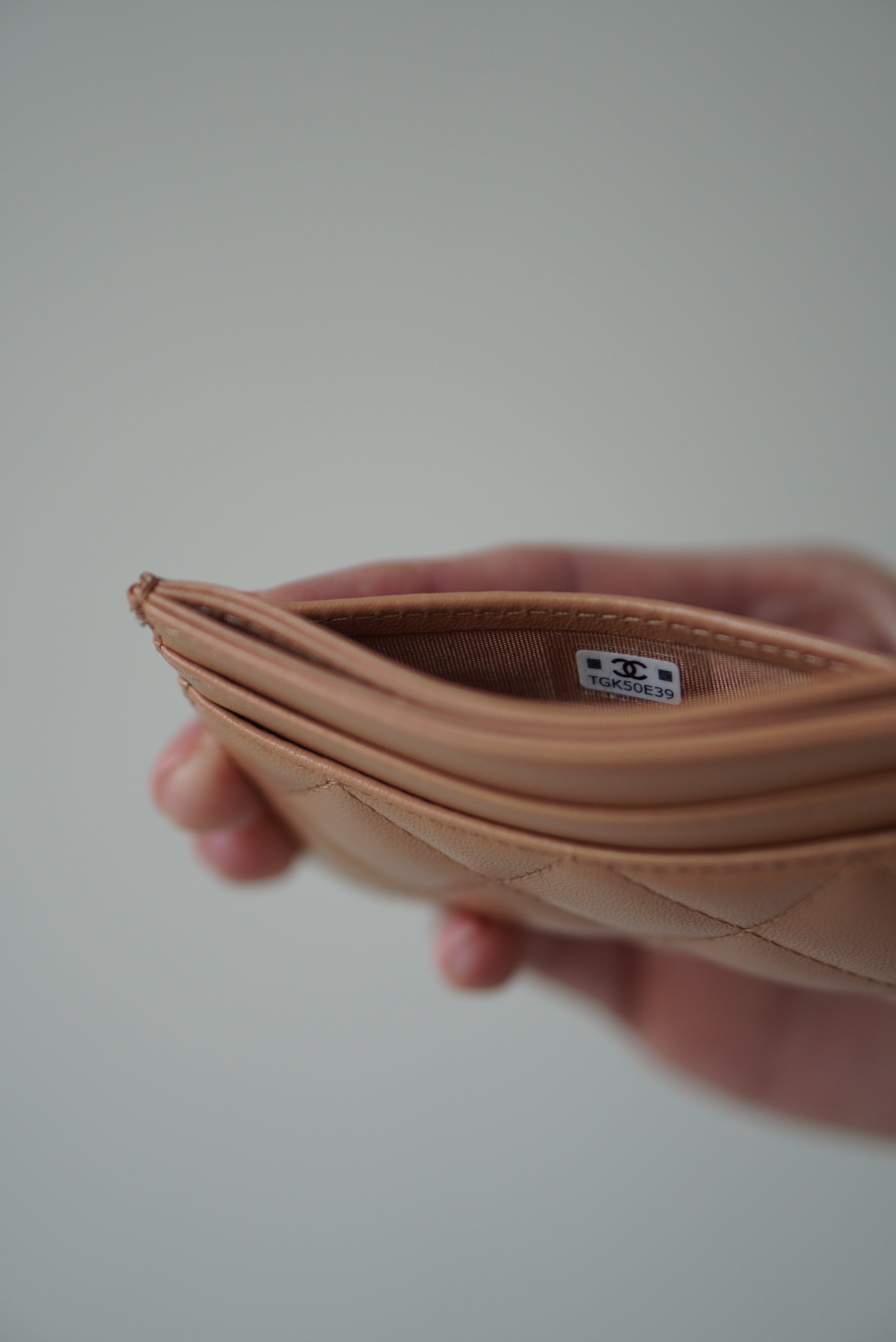 CHANEL CLASSIC CARD HOLDER | NUDE