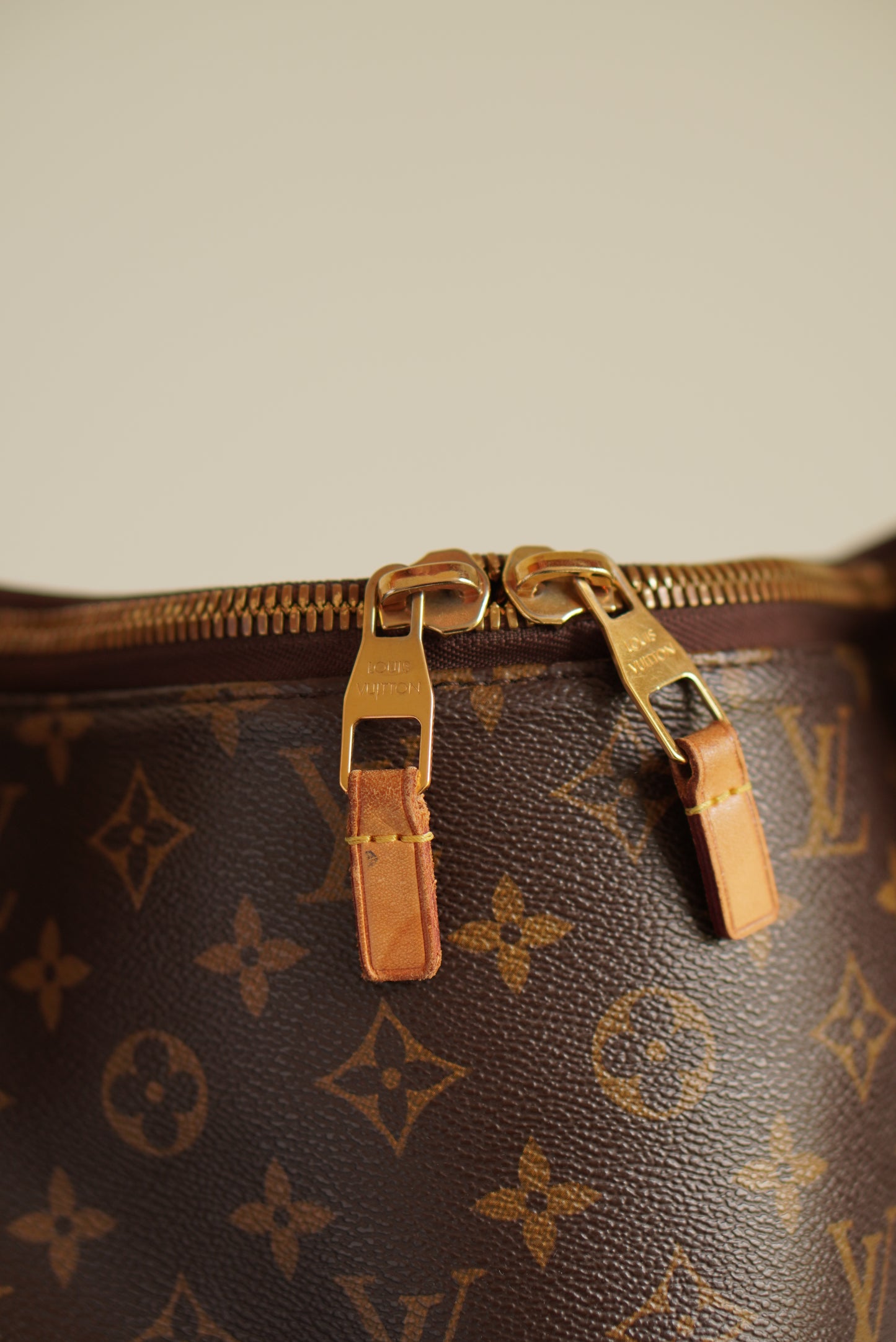 LOUIS VUITTON SULLY MM