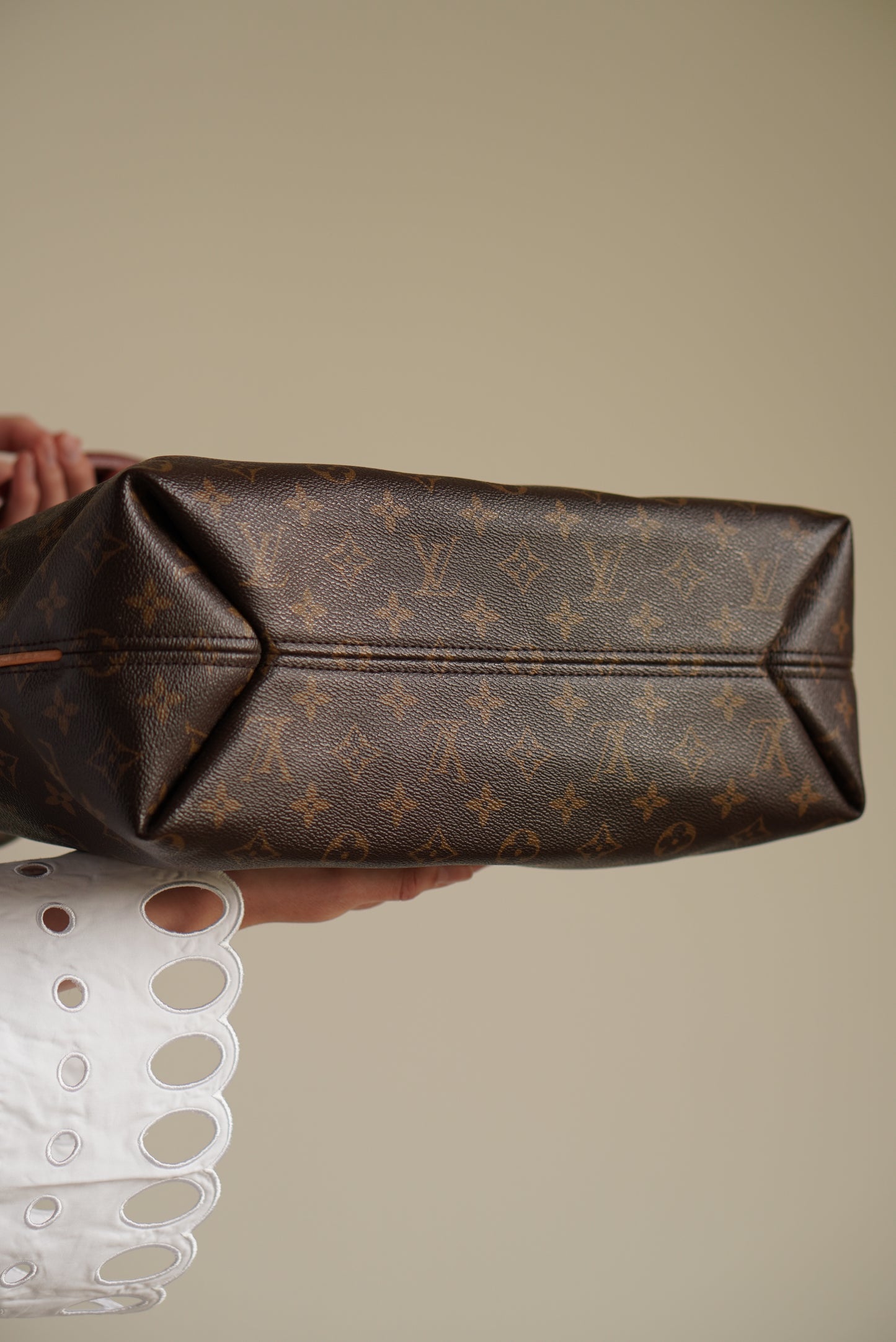 LOUIS VUITTON SULLY MM