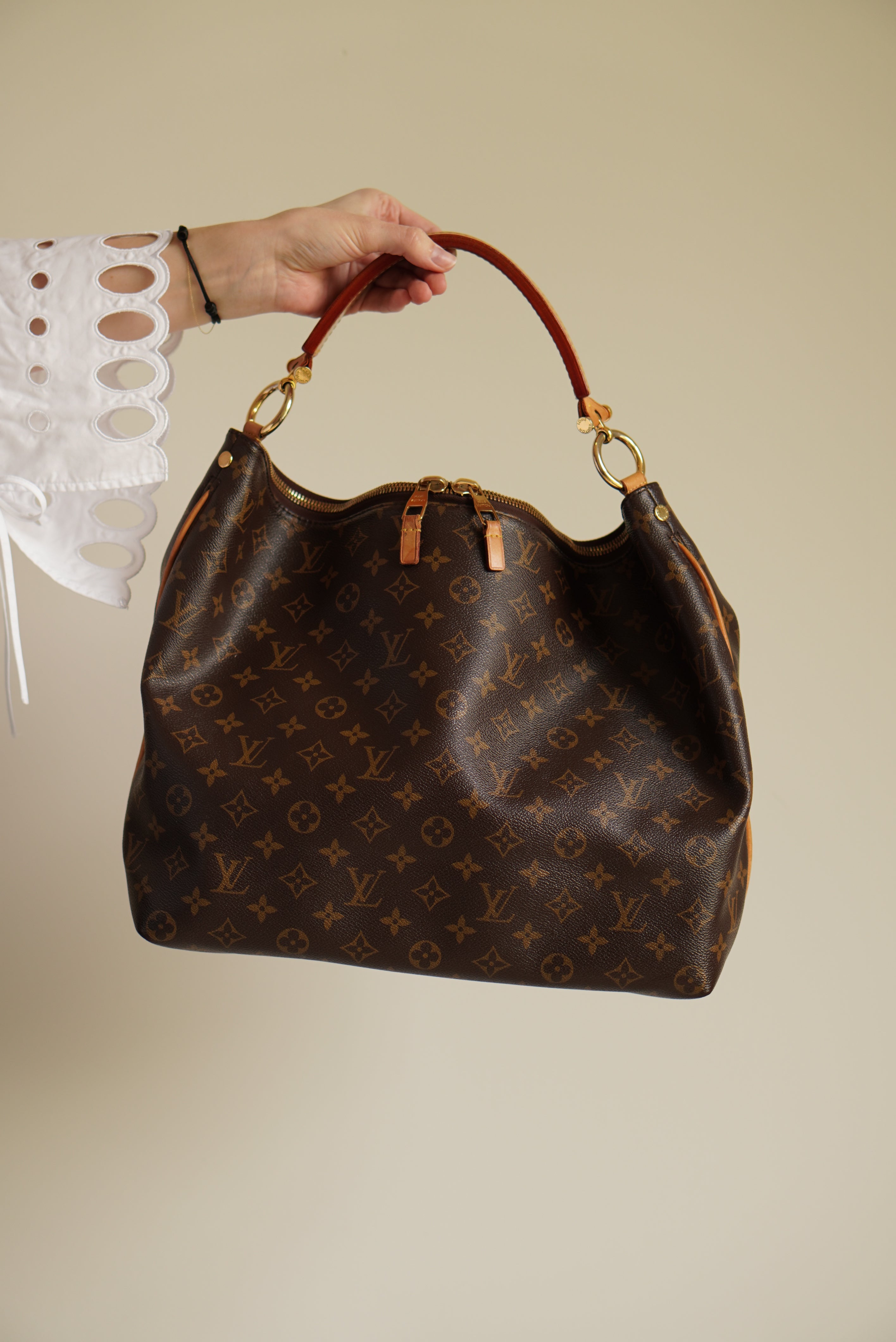 THE MENUE - LOUIS VUITTON SULLY MM