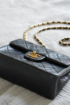 CHANEL CLASSIC SQUARE