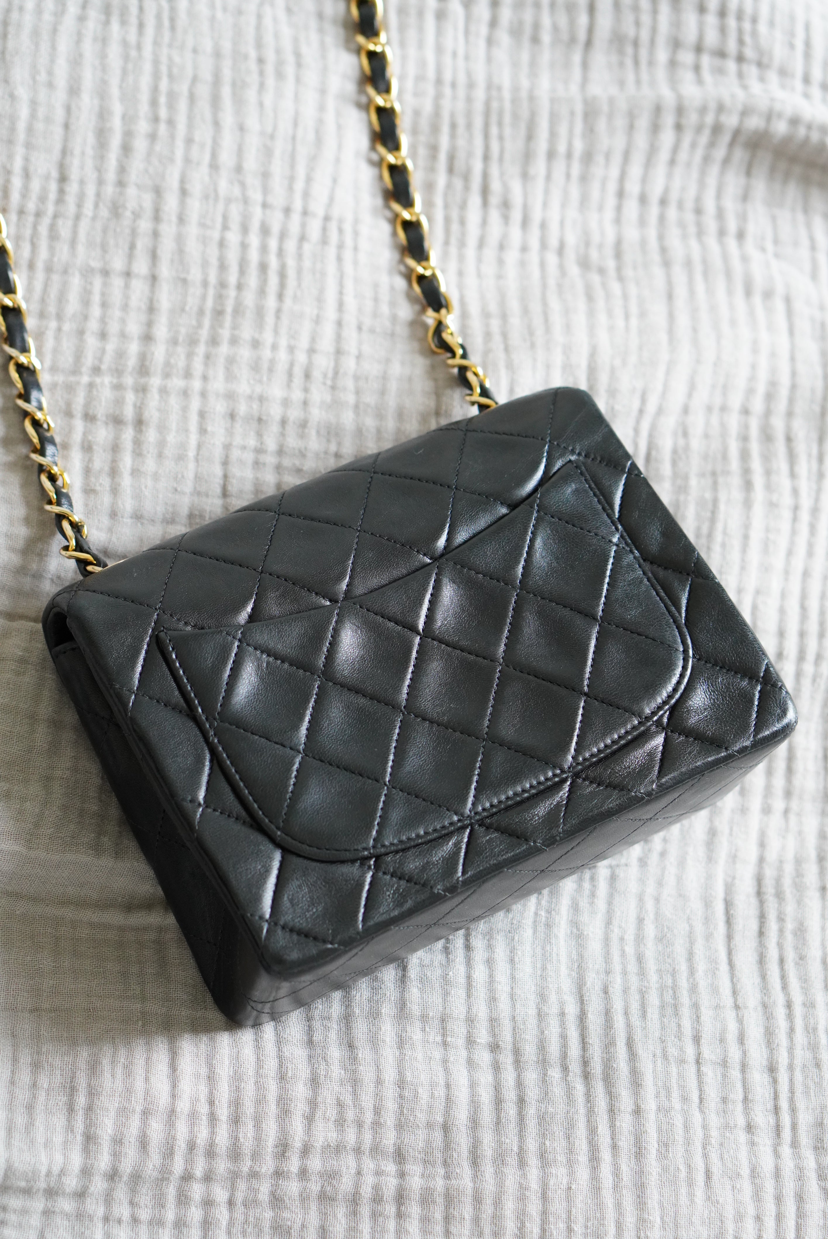 CHANEL CLASSIC SQUARE
