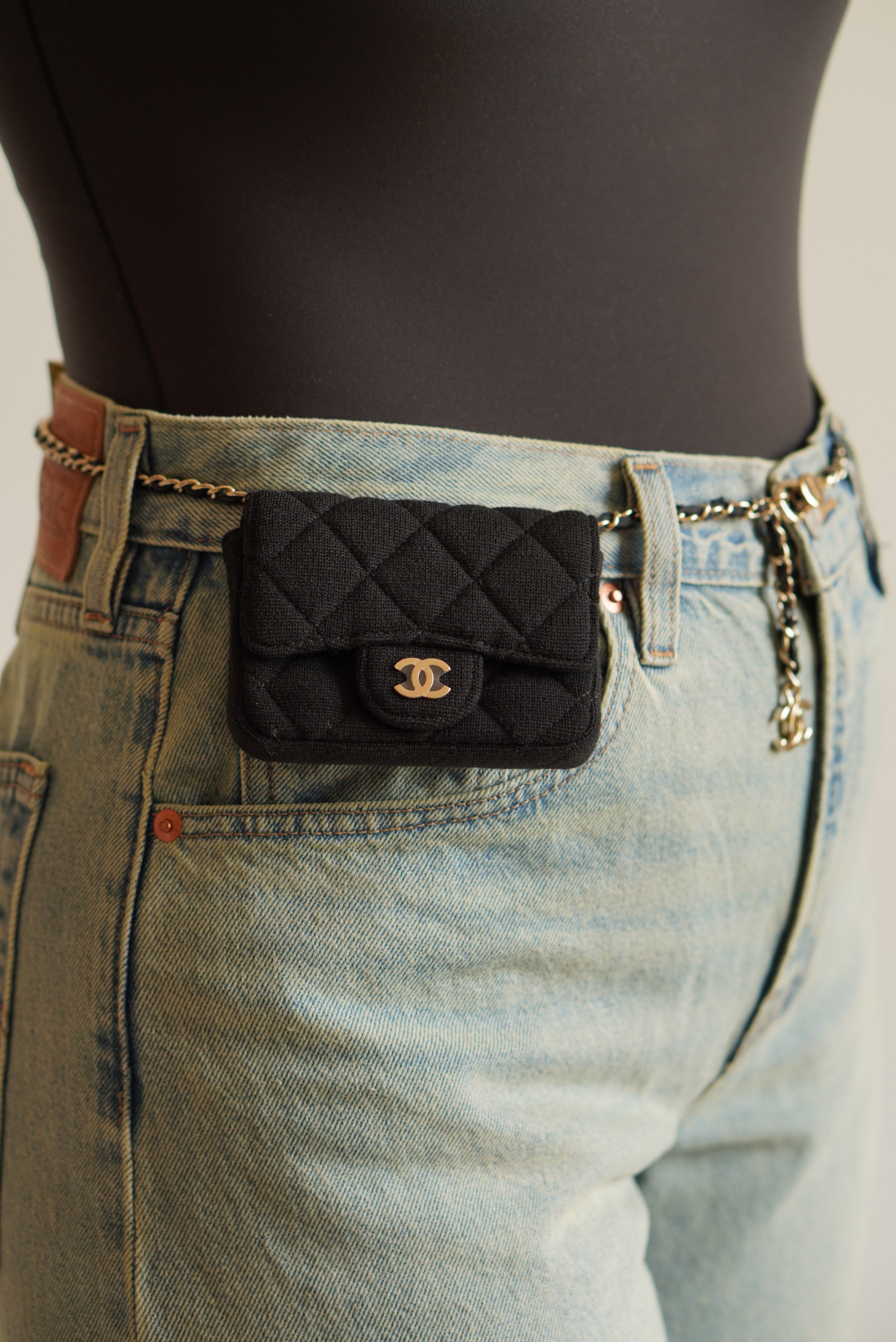 CHANEL MINI BELT BAG | BLACK