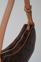 LOUIS VUITTON CROISSANT PM