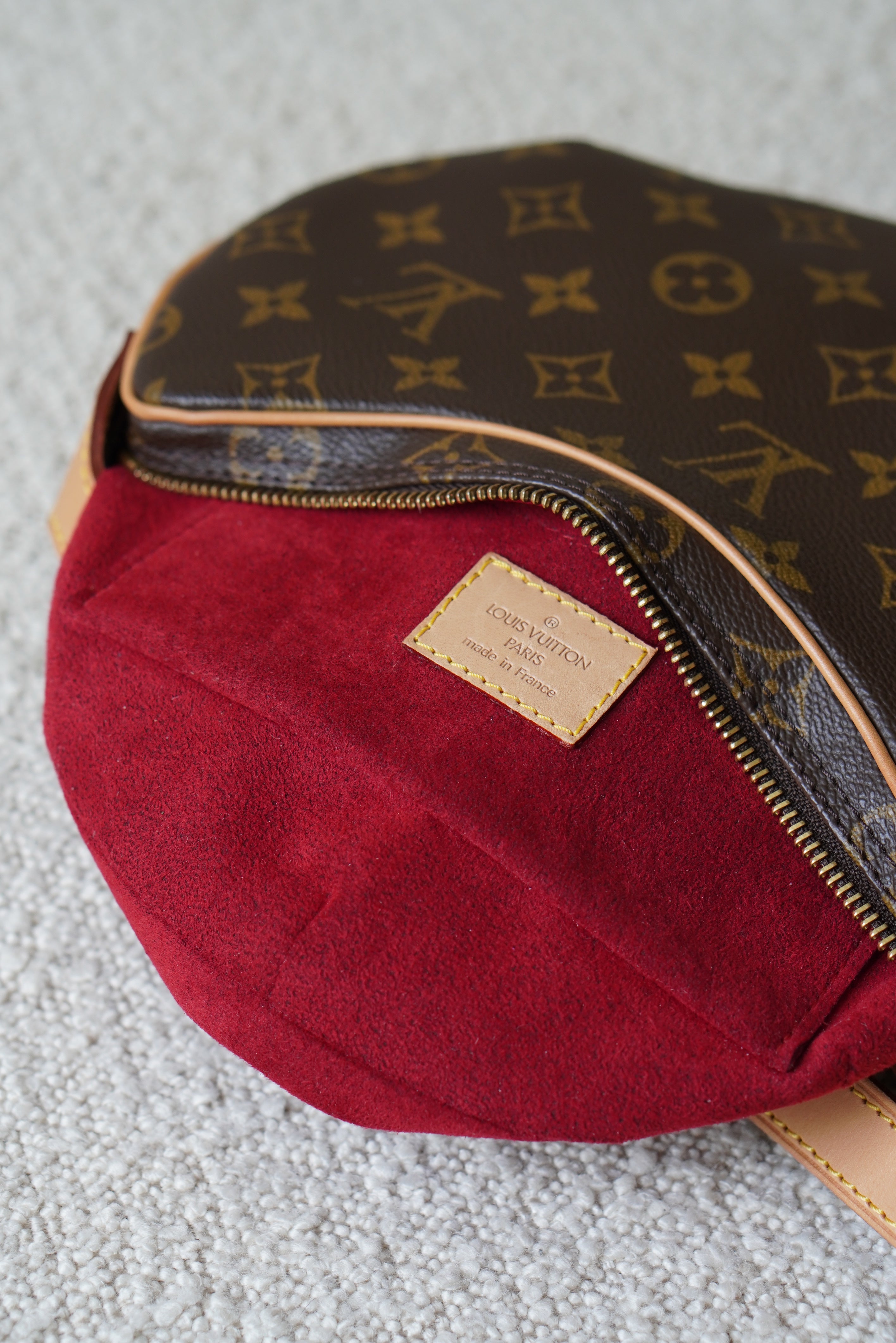 THE MENUE - LOUIS VUITTON CROISSANT PM