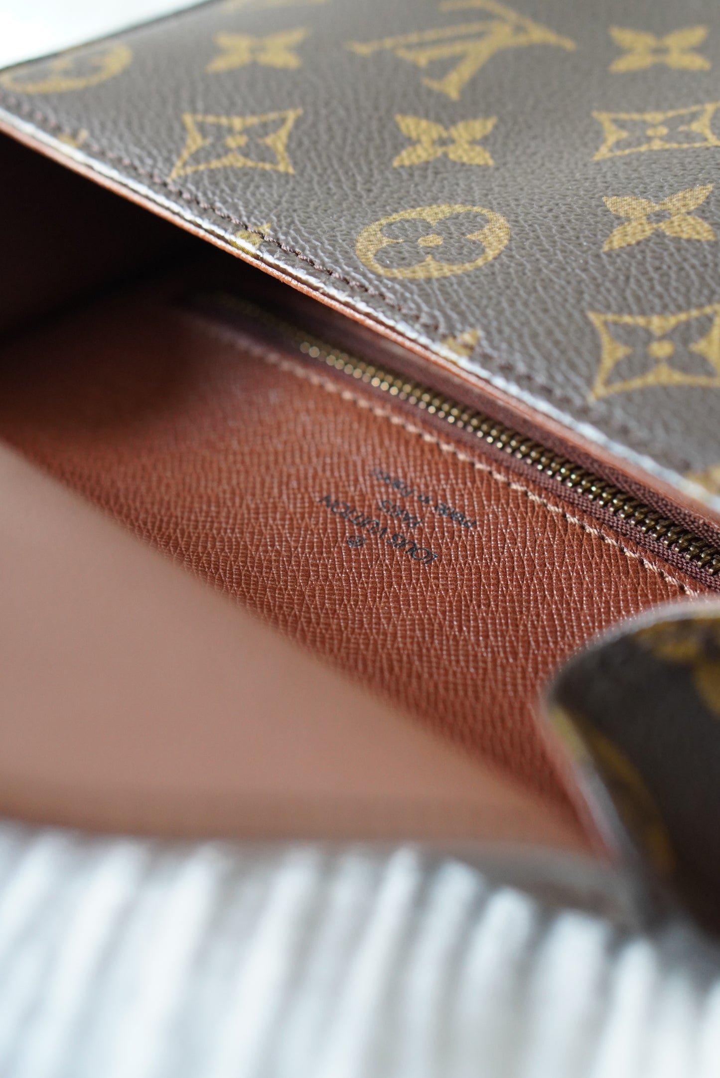 LOUIS VUITTON SAINT CLOUD MM