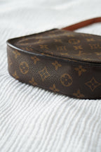 LOUIS VUITTON SAINT CLOUD MM