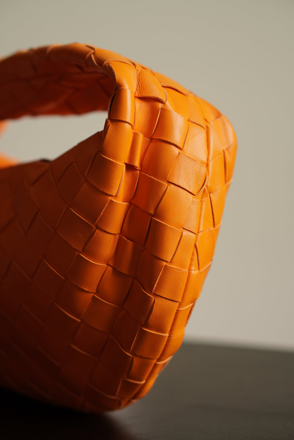BOTTEGA VENETA MINI JODIE | ORANGE