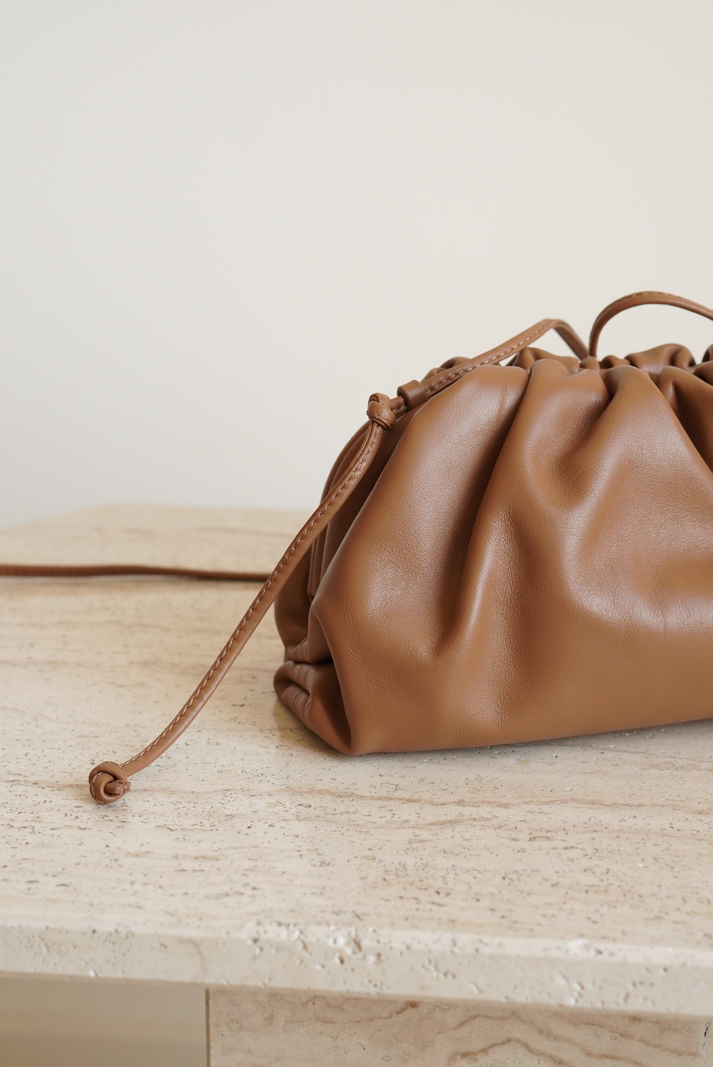 BOTTEGA VENETA MINI POUCH | TAN